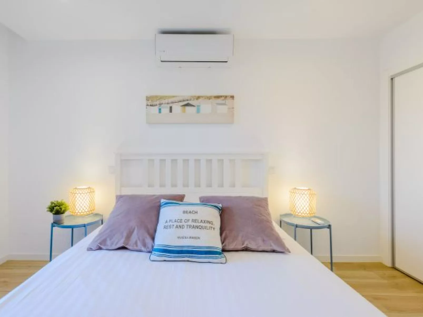 The Little Paradise with Sea Views - Binnen