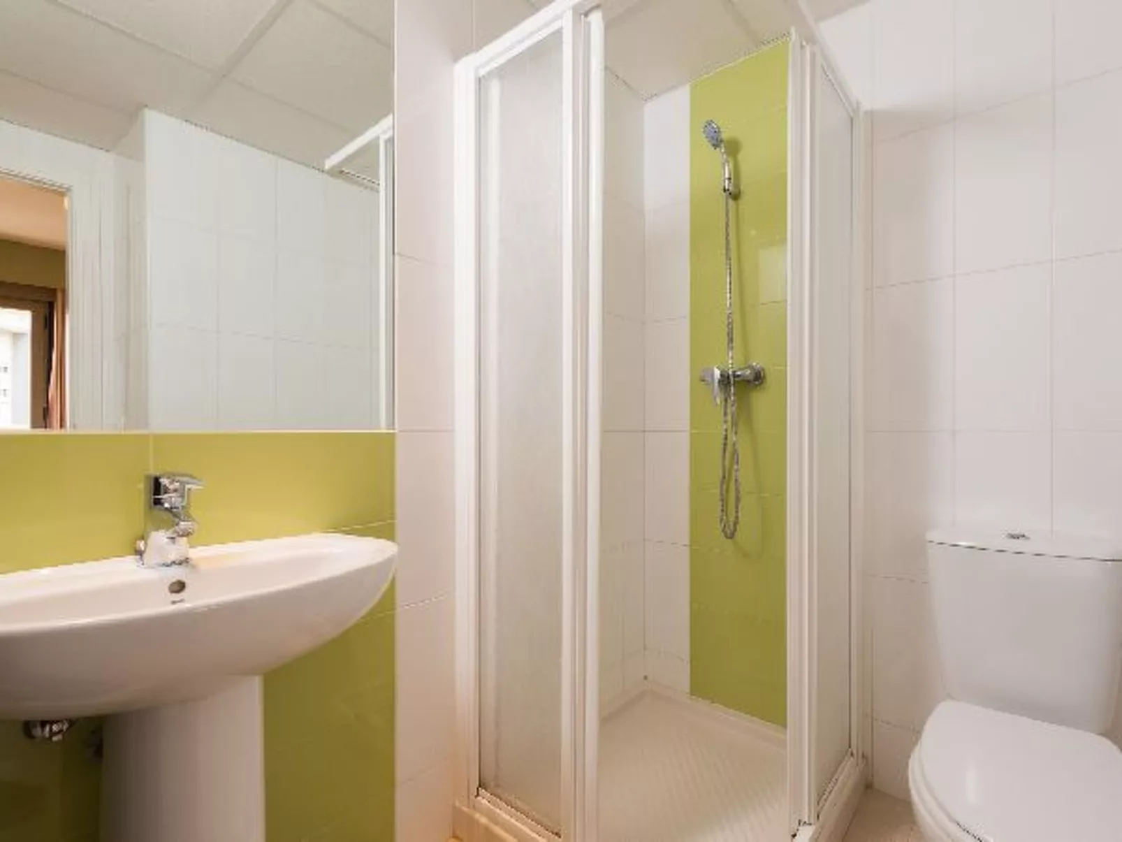 Apartment Larimar - PlusHolidays - Image-tags.info