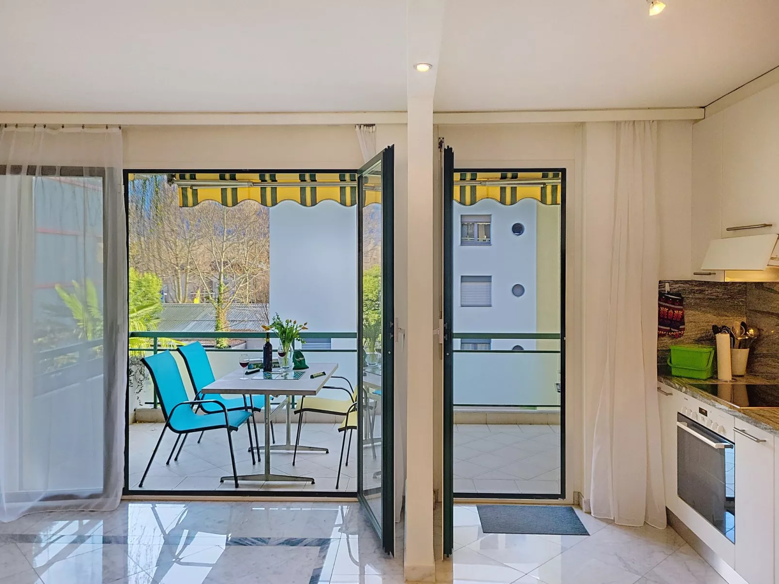 Apt. Hermosa - Binnen