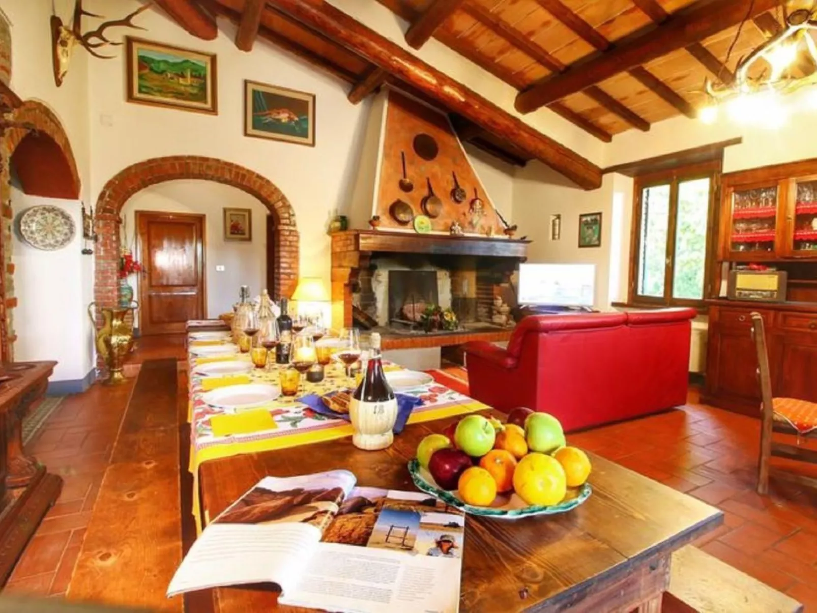 Le Corniole mit Pool, Jacuzzi und Grill - Image-tags.info