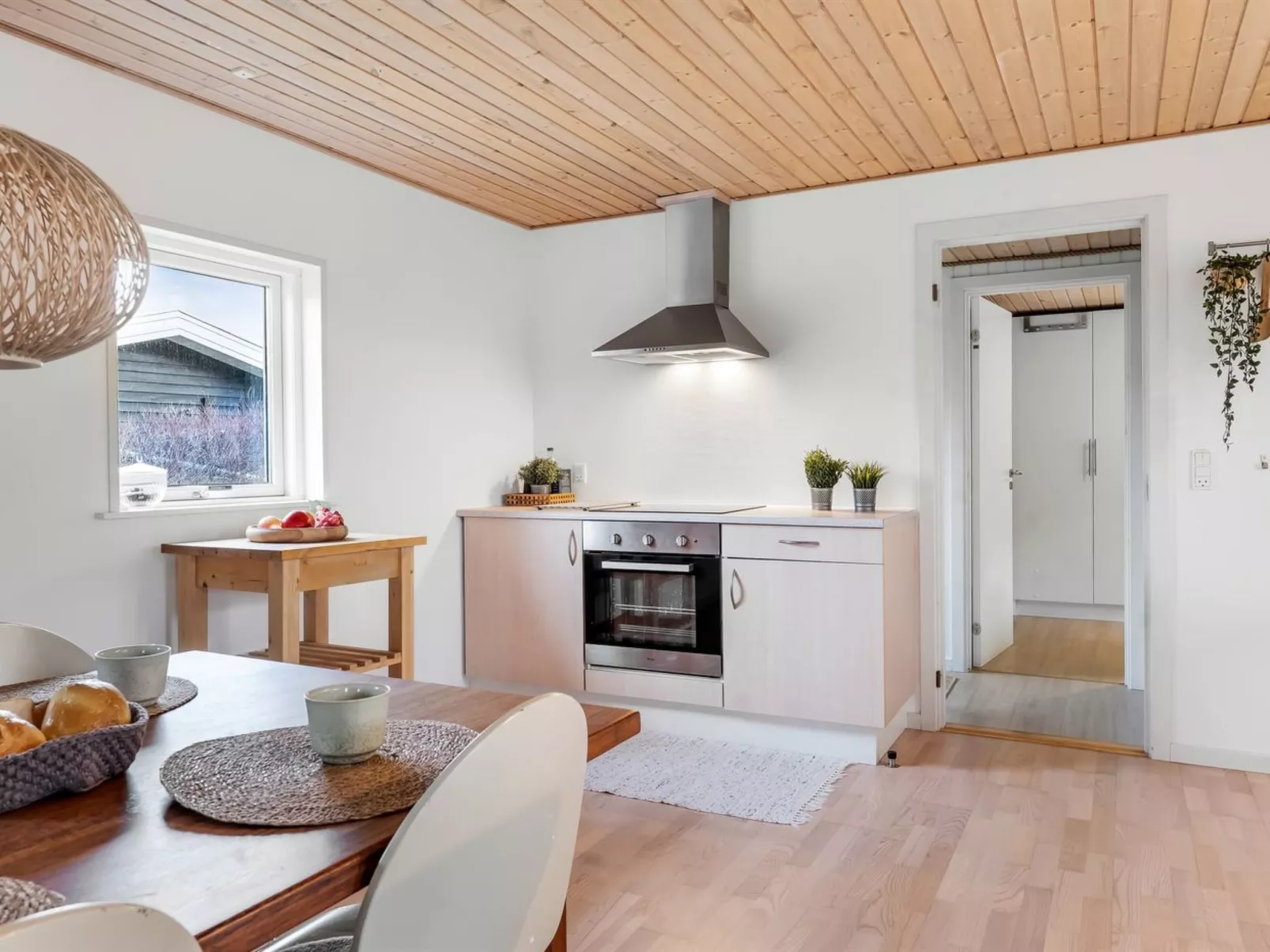 "Sampsa" - 350m from the sea - Binnen