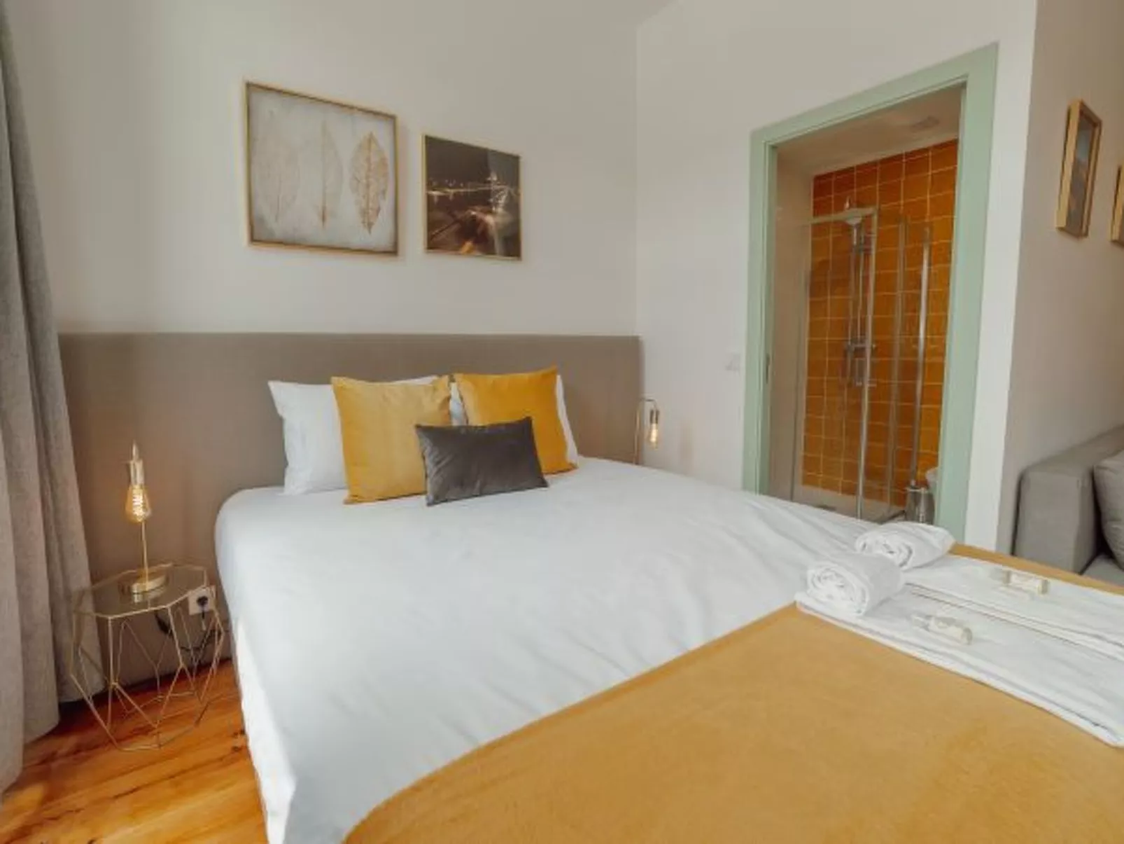 DOWNTOWN SUITE C by VACATIONY - Binnen