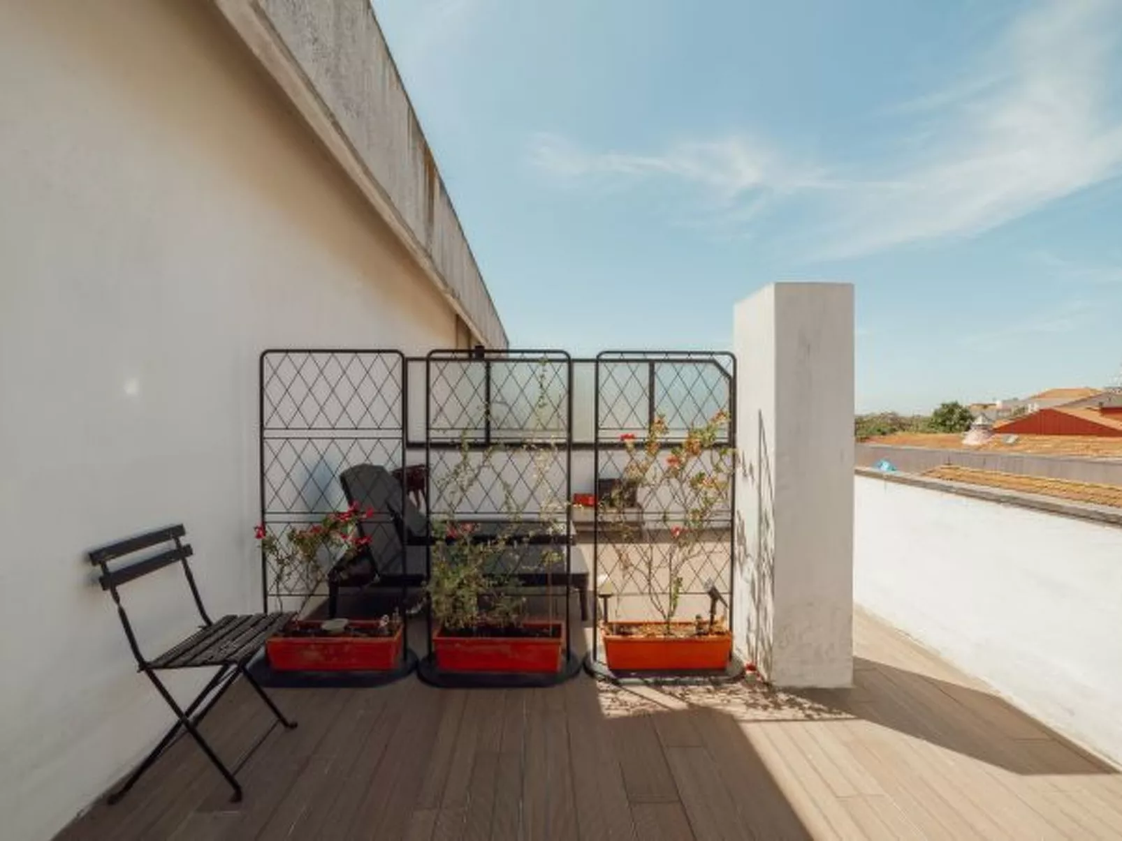 DOWNTOWN CLASSIC WITH TERRACE by VACATIONY - Buiten