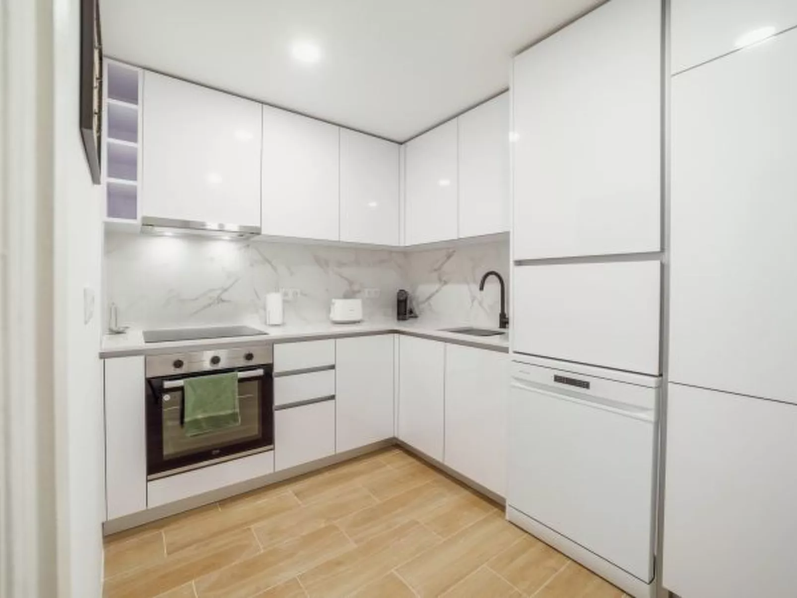 LAPA STYLISH APARTMENT A by VACATIONY - Binnen