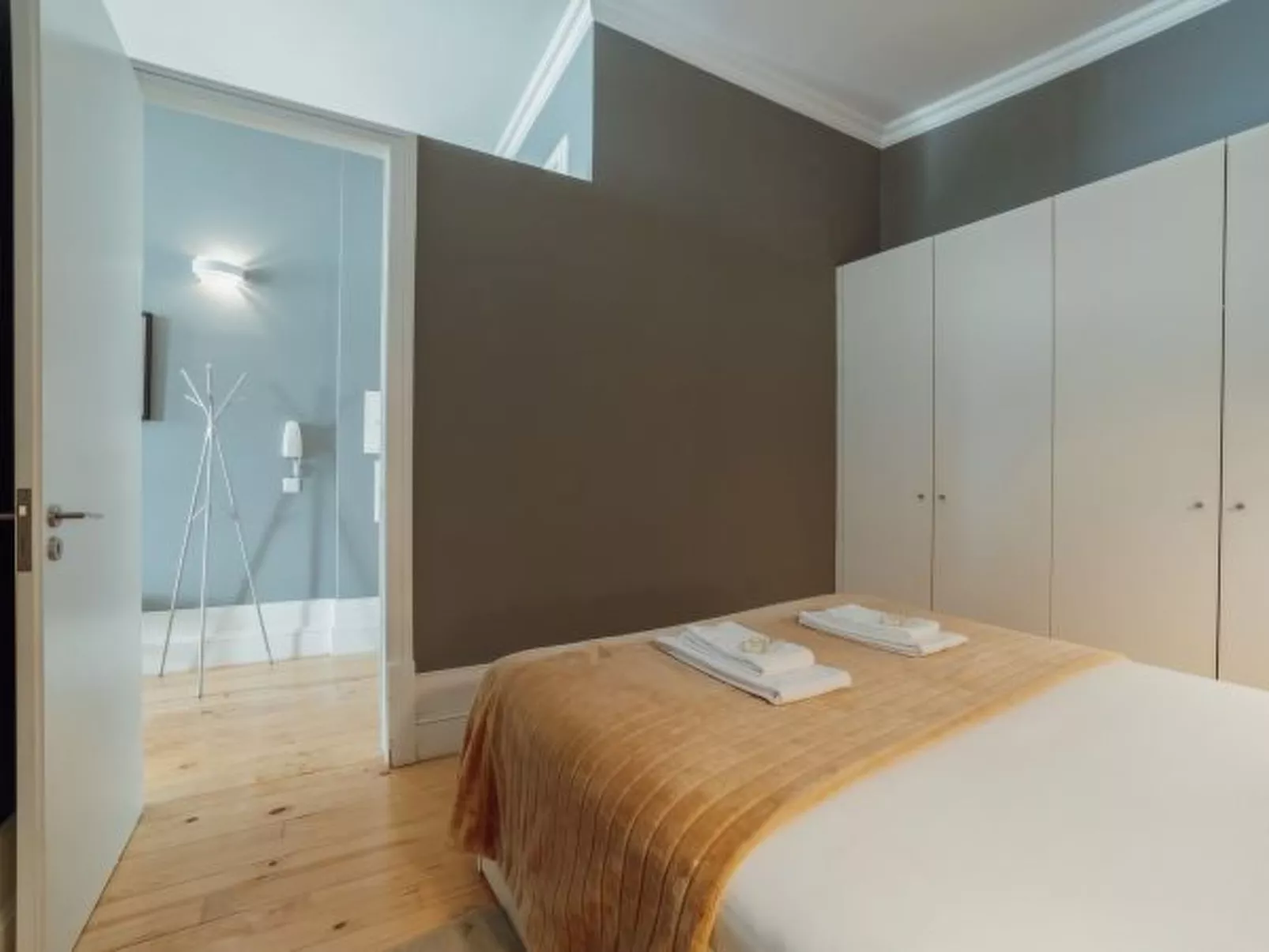 DOWNTOWN EXCELLENCE APARTMENT by VACATIONY - Binnen