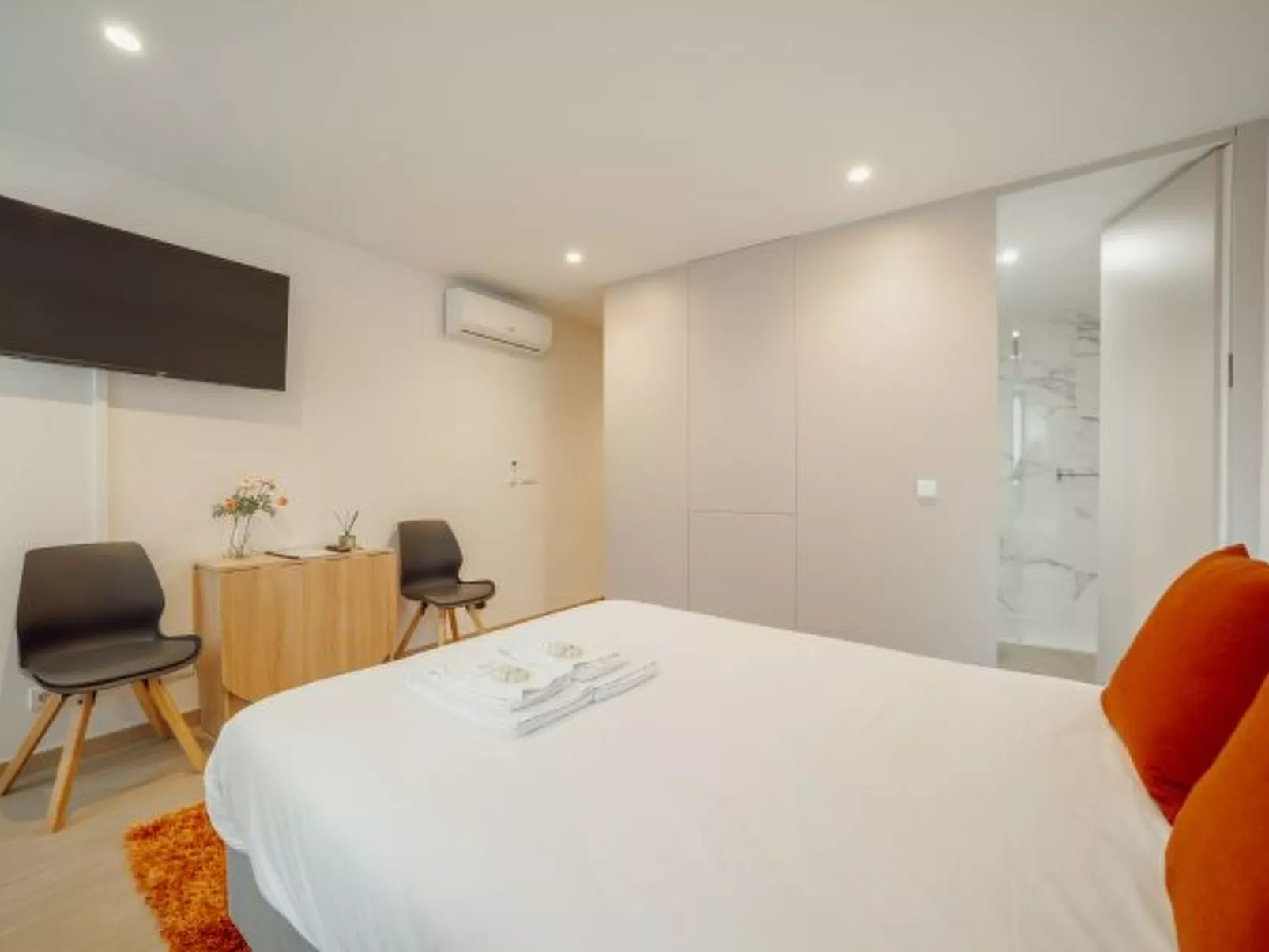 CARMO RESIDENCE PORTO - SRA DO CARMO by VACATIONY - Binnen