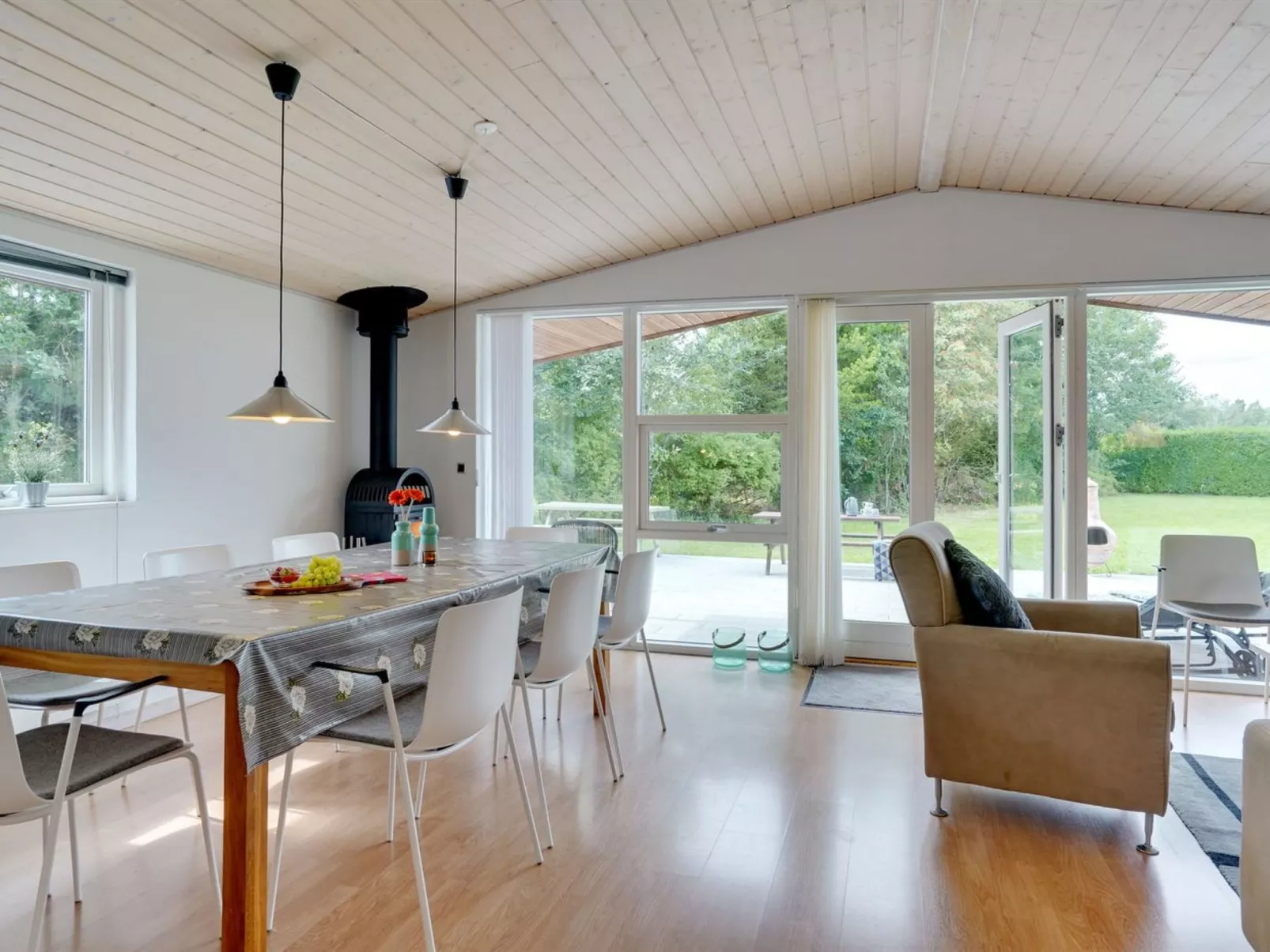 "Alvi" - 400m to the fjord - Binnen