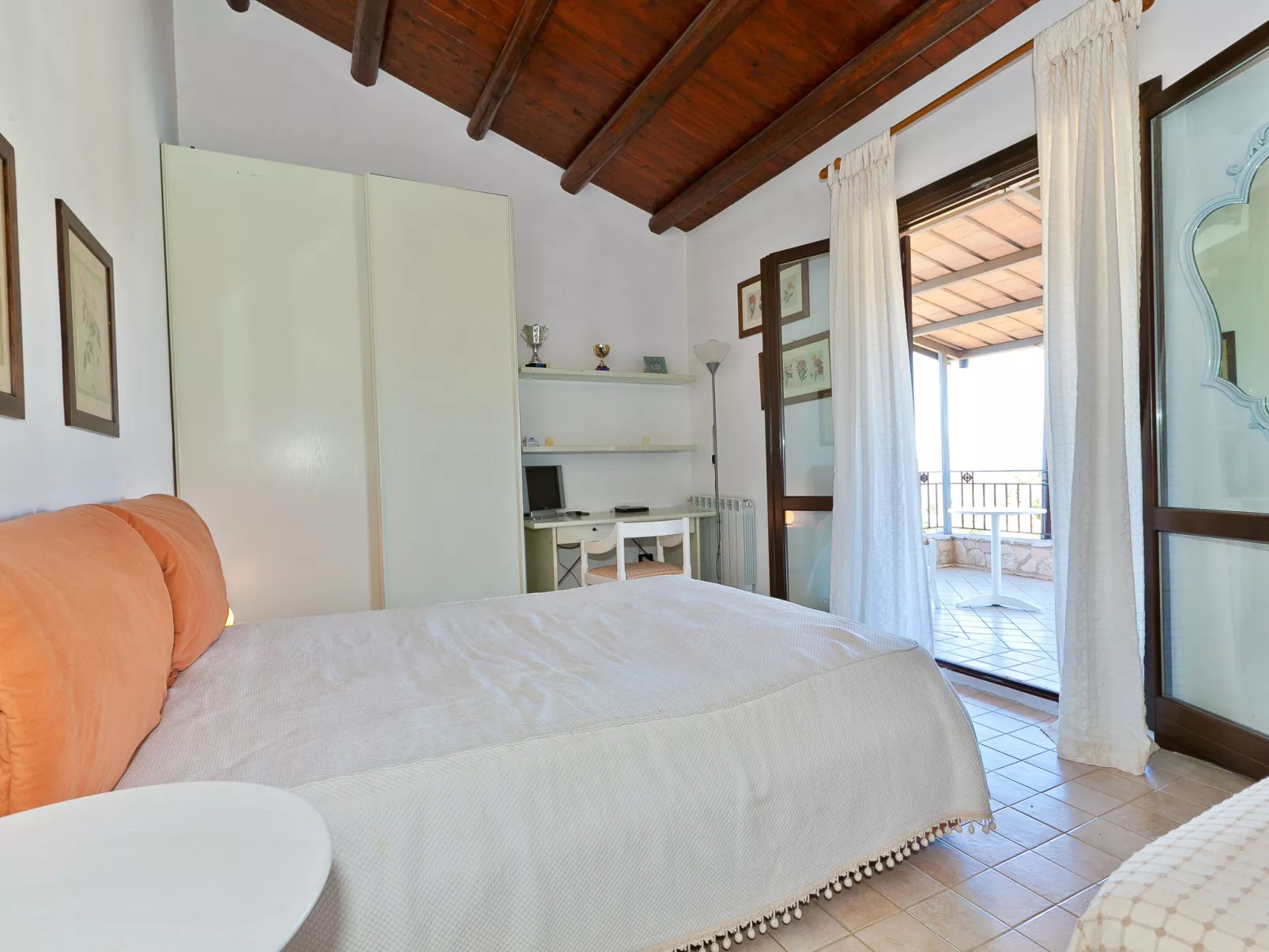 Tenute Aversa - Binnen