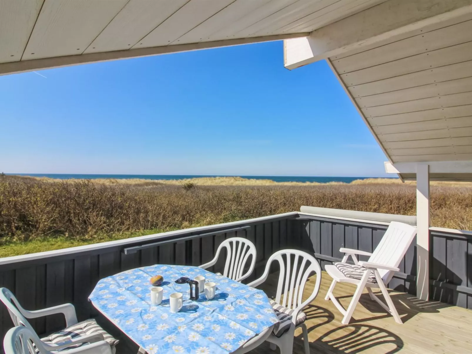 "Minka" - 58m from the sea - Buiten