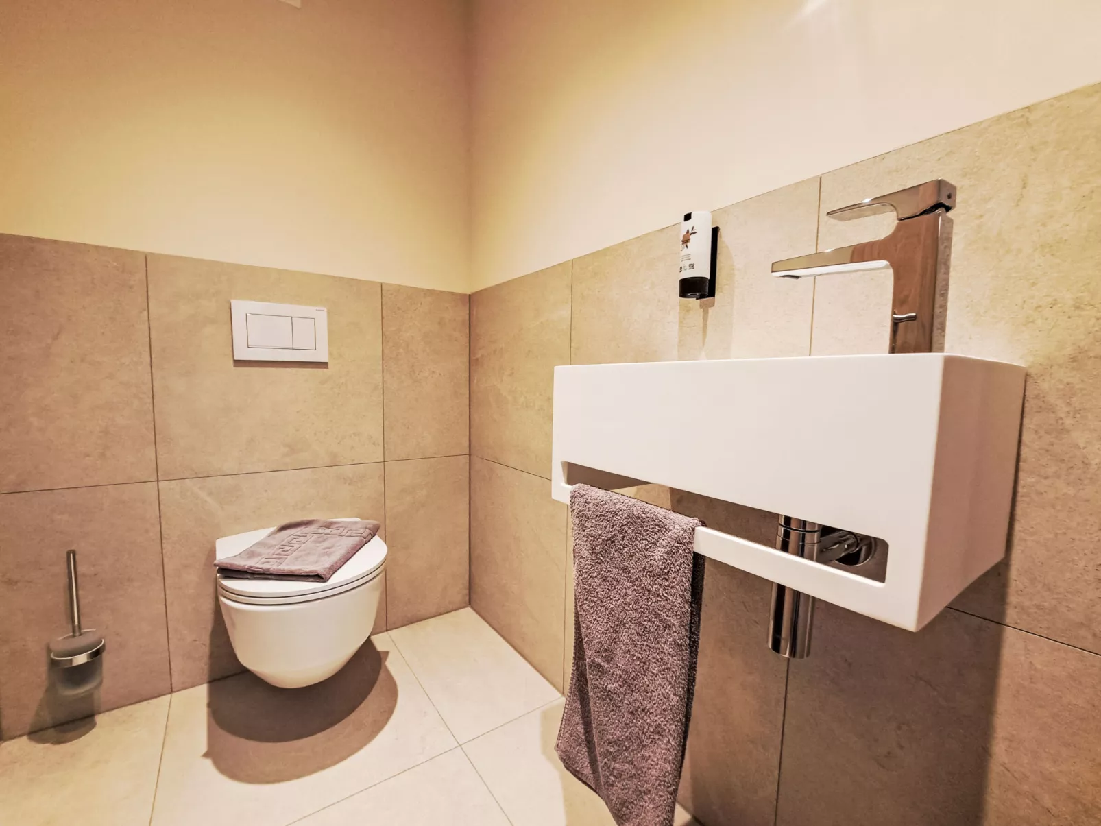 Aparthotel Iris - Binnen