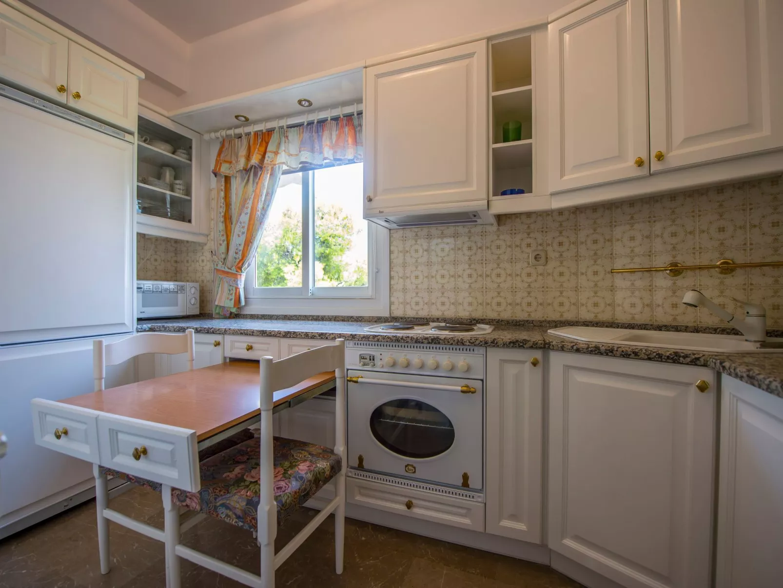 Starapartment Athens-Varkiza Top 1 - Binnen