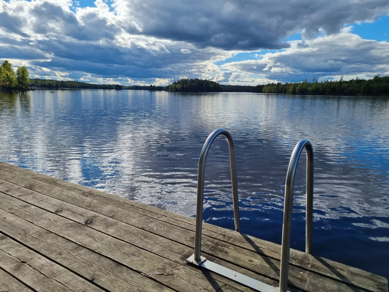 Cottage mit Whirlpool - Buiten