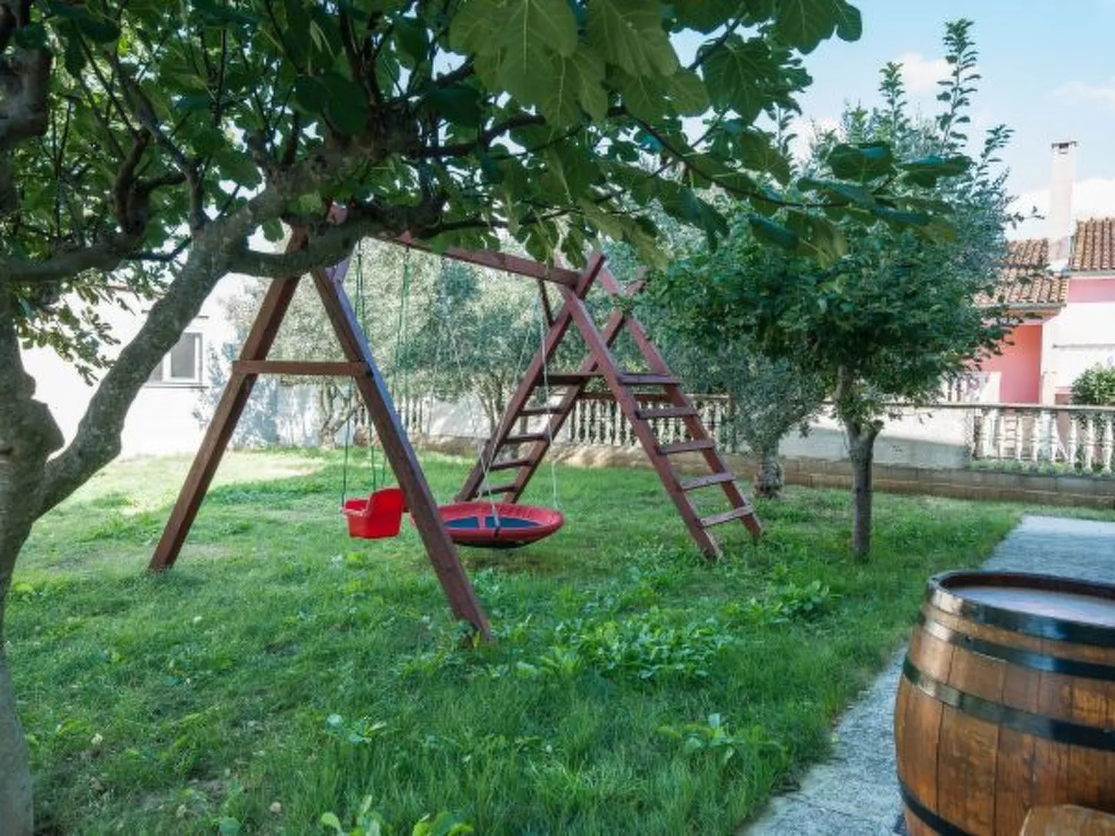 Holiday house Antonia with pool - Image-tags.info