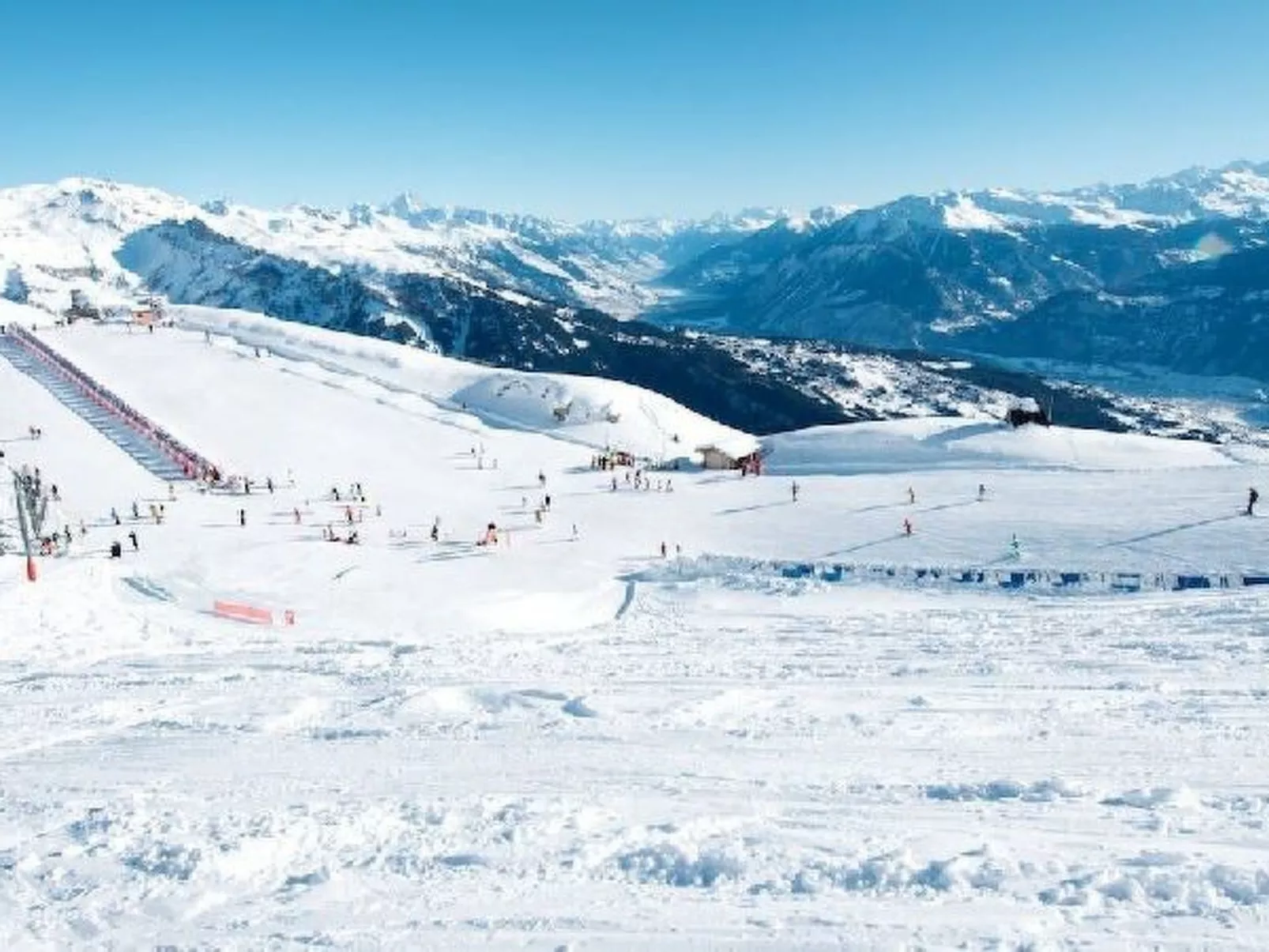 Aux Bons Matins de Gégé à 10mns de Sion - Buiten