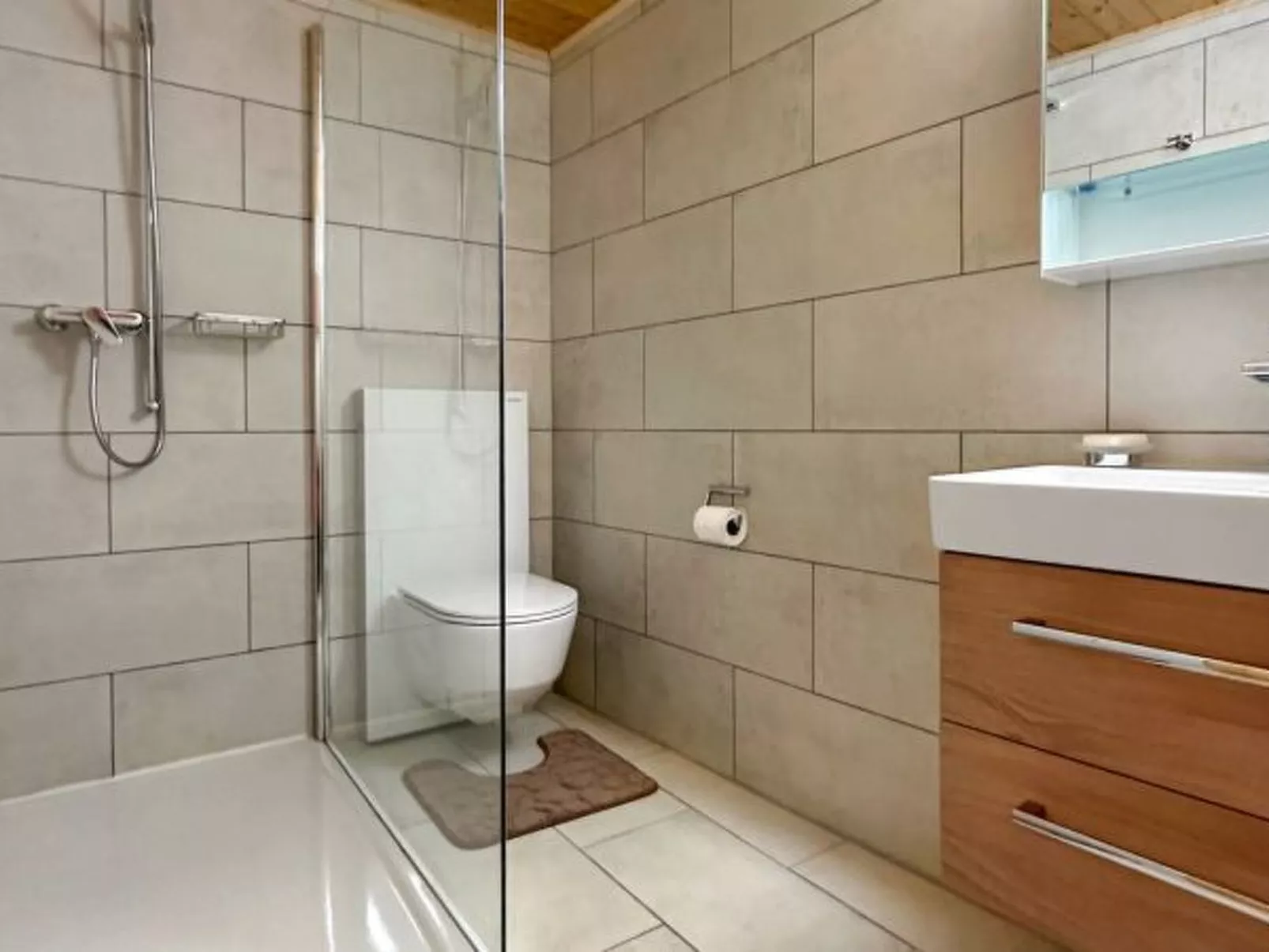 Chalet Le Basset - Family Chalet in the Swiss Alps - Binnen