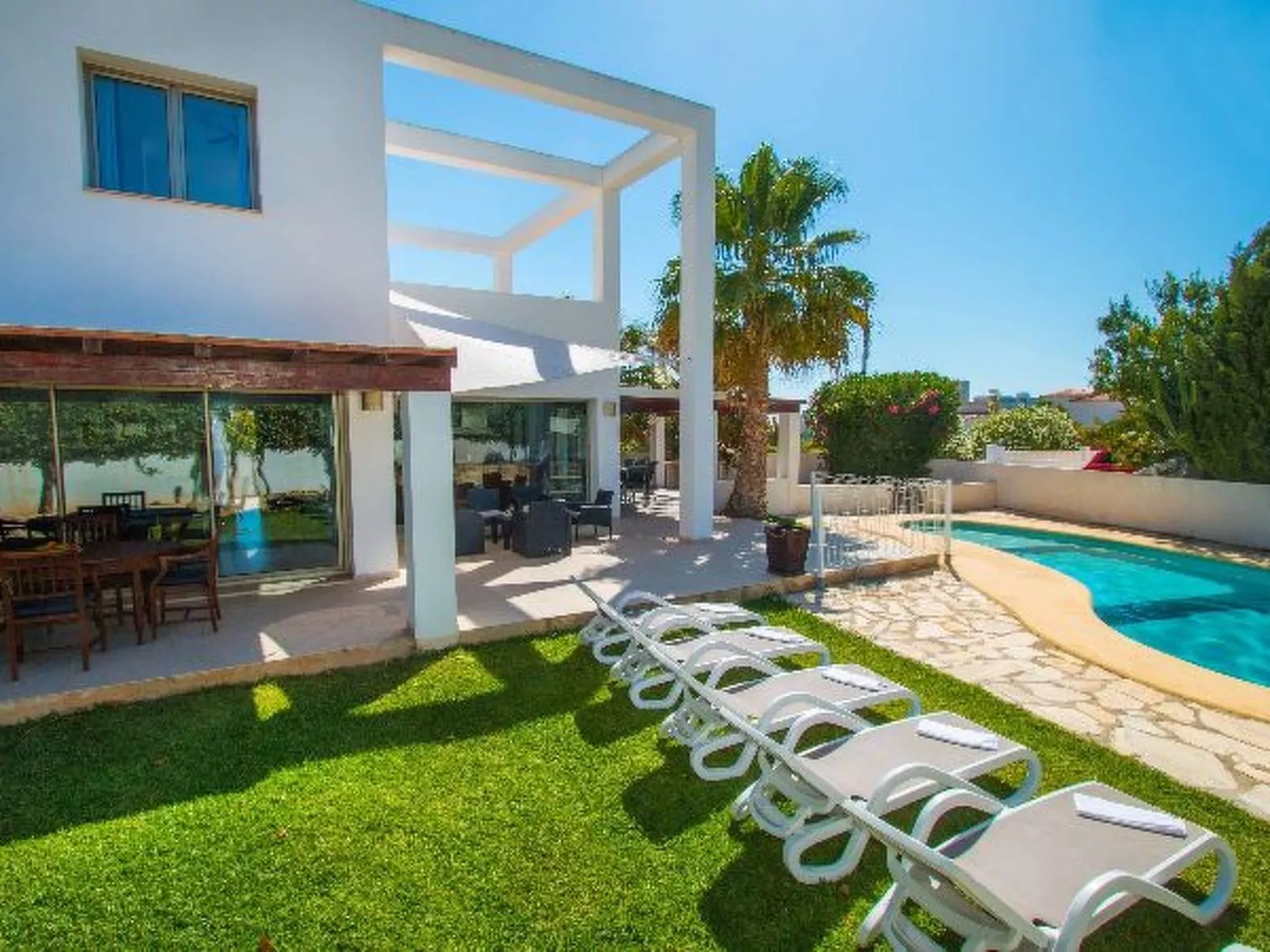 Villa Athos - PlusHolidays - Image-tags.info