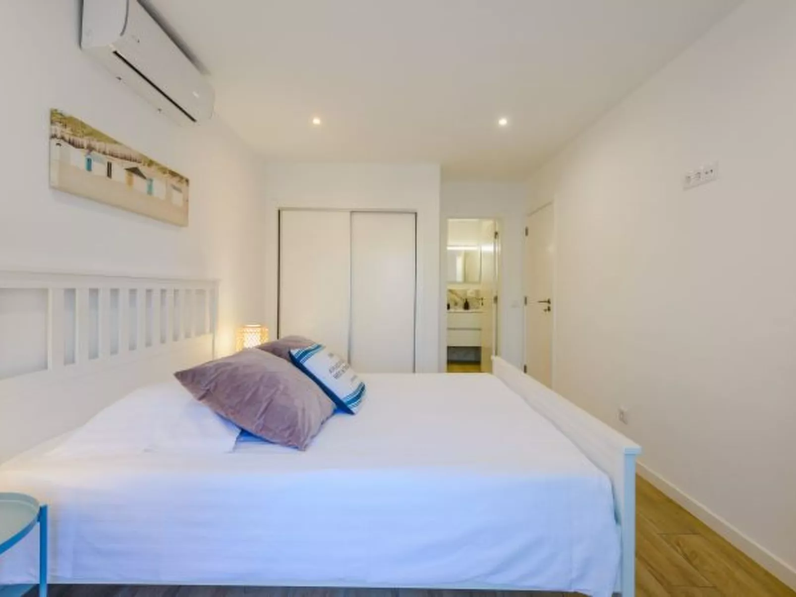 The Little Paradise with Sea Views - Binnen