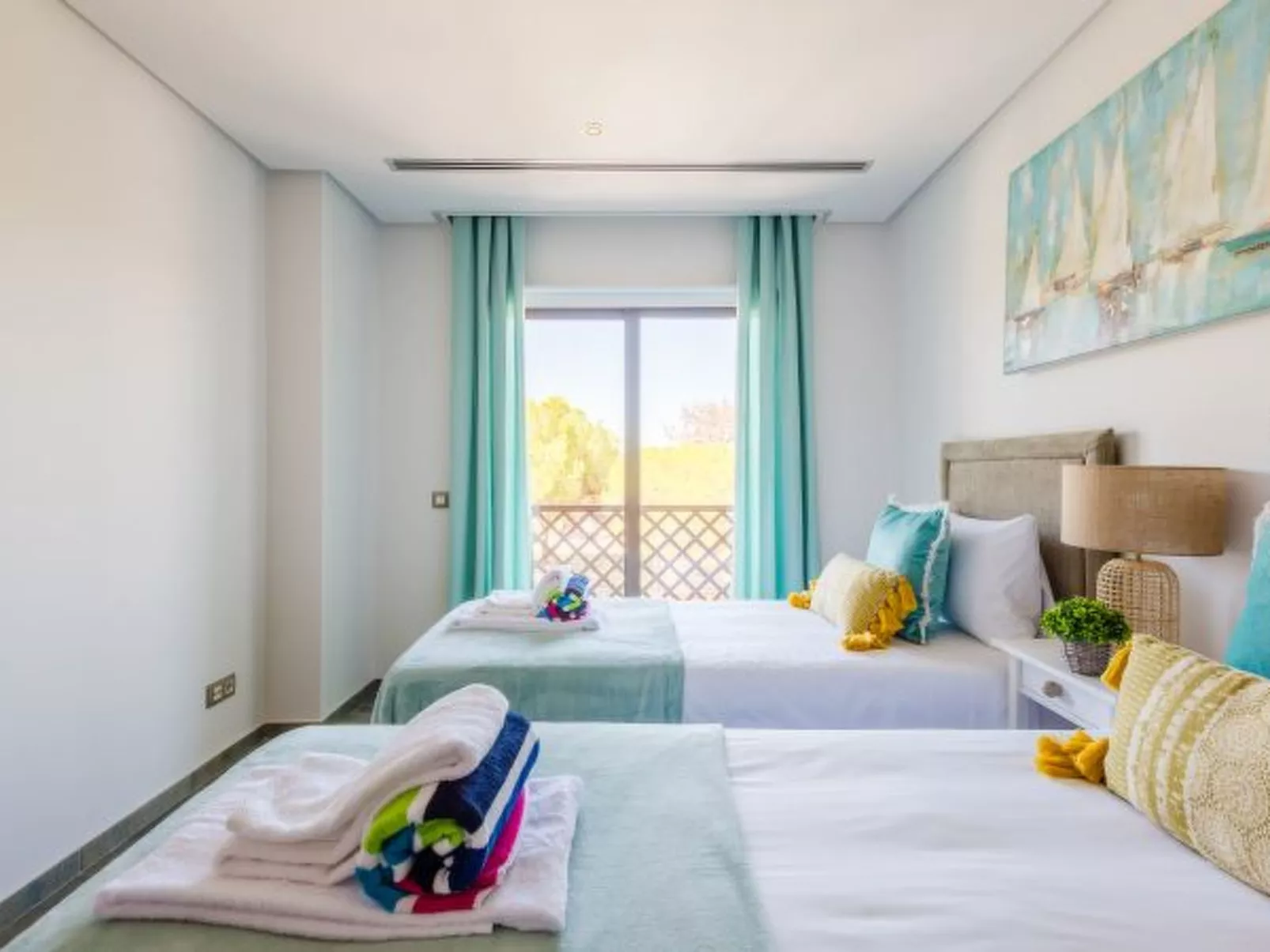 Falesia Beach C at Falesia Beach - Binnen