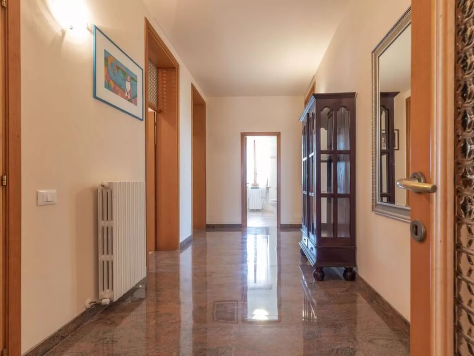 Sunrise Hill Holiday Home - Binnen