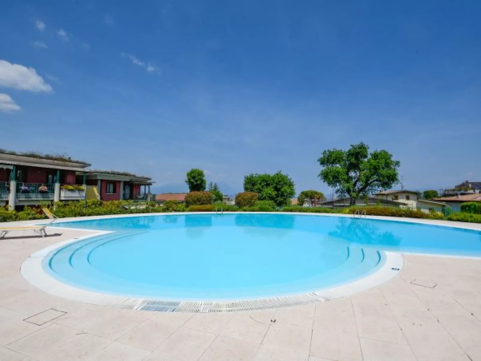 DesenzanoLoft CO2 – In Wohnanlage mit 5 Pools - Image-tags.info