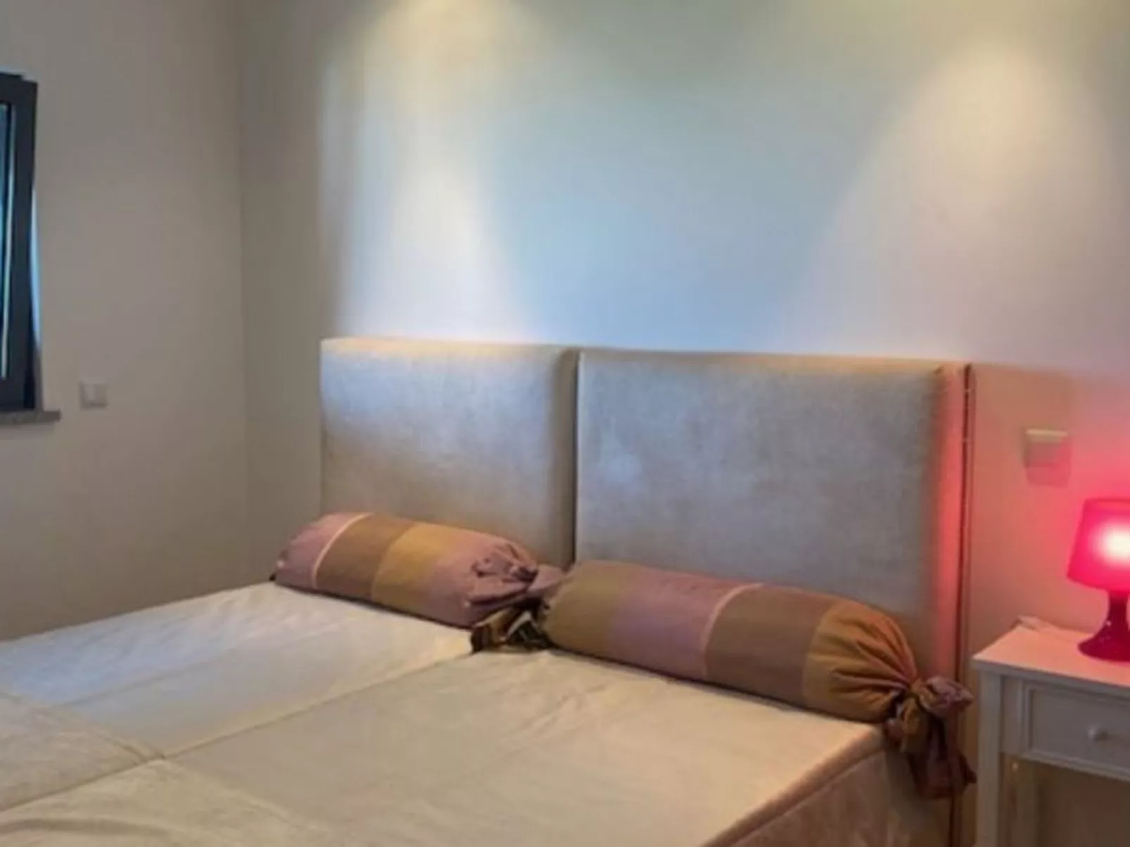 SUNSET HOUSE WITH SEAVIEW & TERRACE by VACATIONY - Binnen