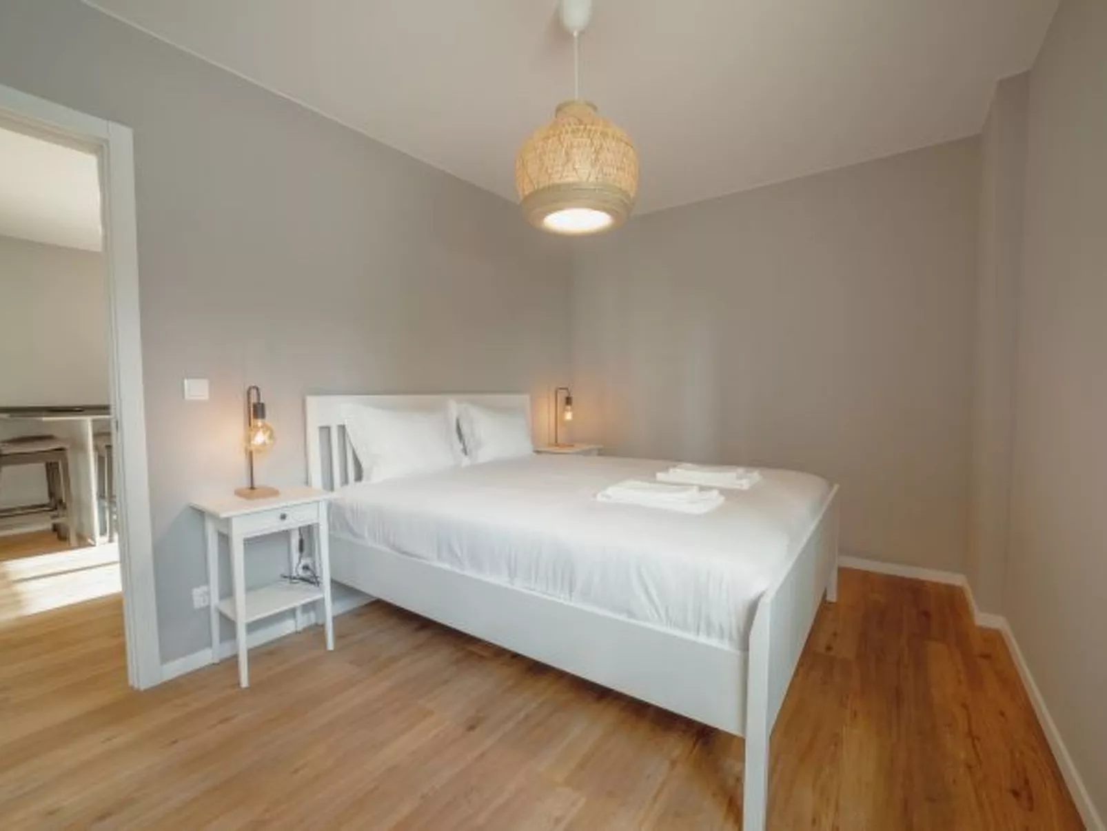 CRYSTAL PALACE GARDEN STYLISH APARTMENT - Binnen