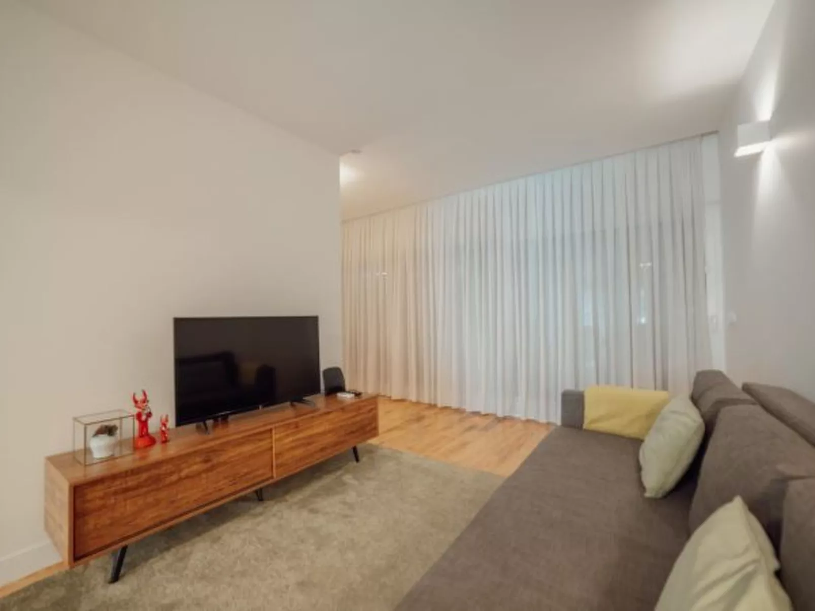 PORTO PANORAMIC VIEWS WITH TERRACE by VACATIONY - Binnen