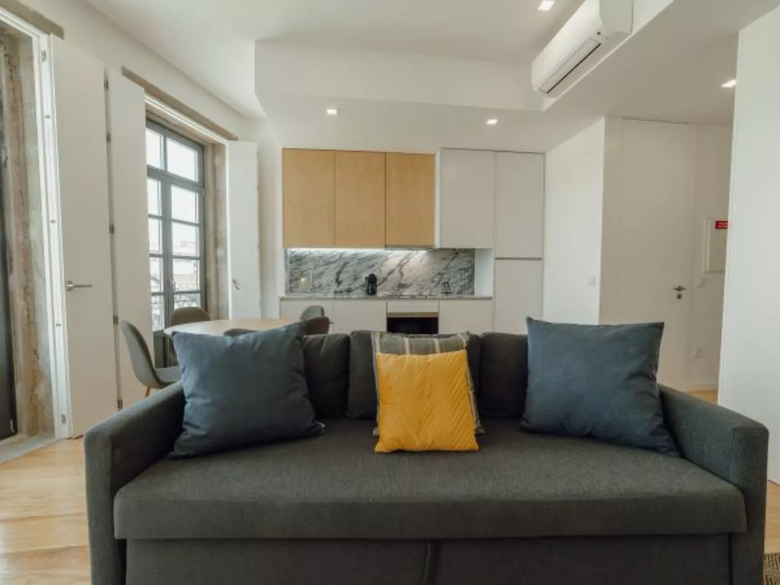 COURTYARD OPORTO DESIGN APARTMENT D - Binnen