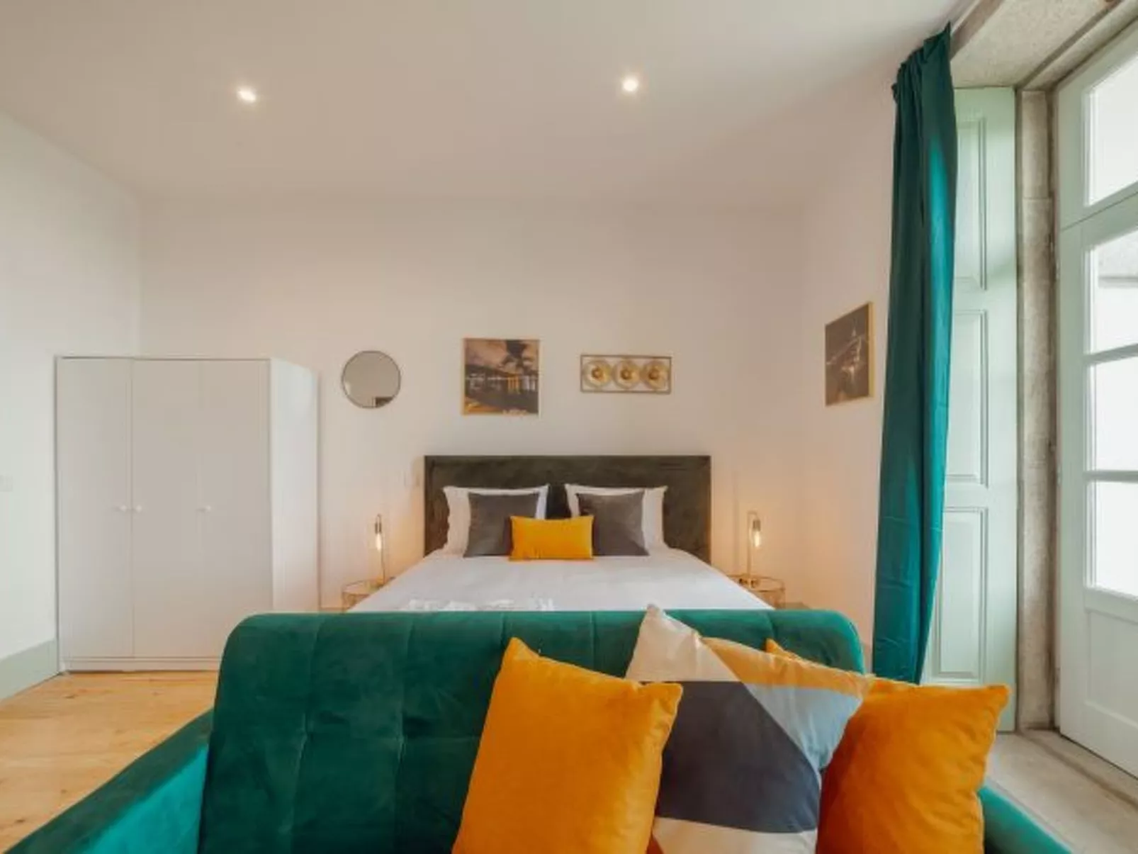 DOWNTOWN SUITE B by VACATIONY - Binnen