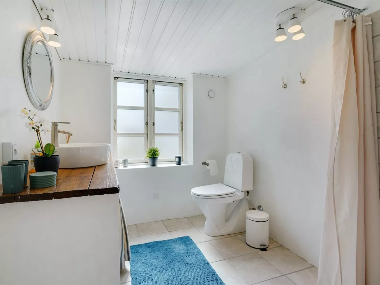 "Gyril" - 100m from the sea - Binnen