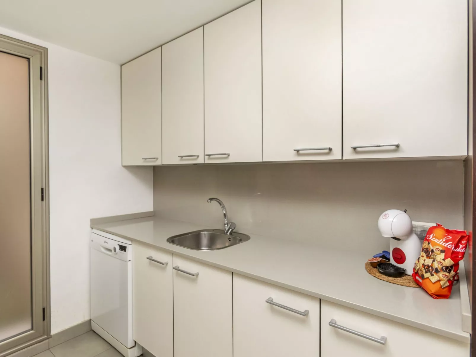 Nova Torredembarra - Binnen