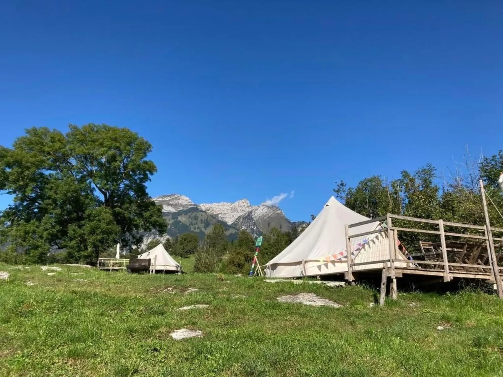 Zeltferien Into the Wäid "Zelt unter der Esche" - Image-tags.info