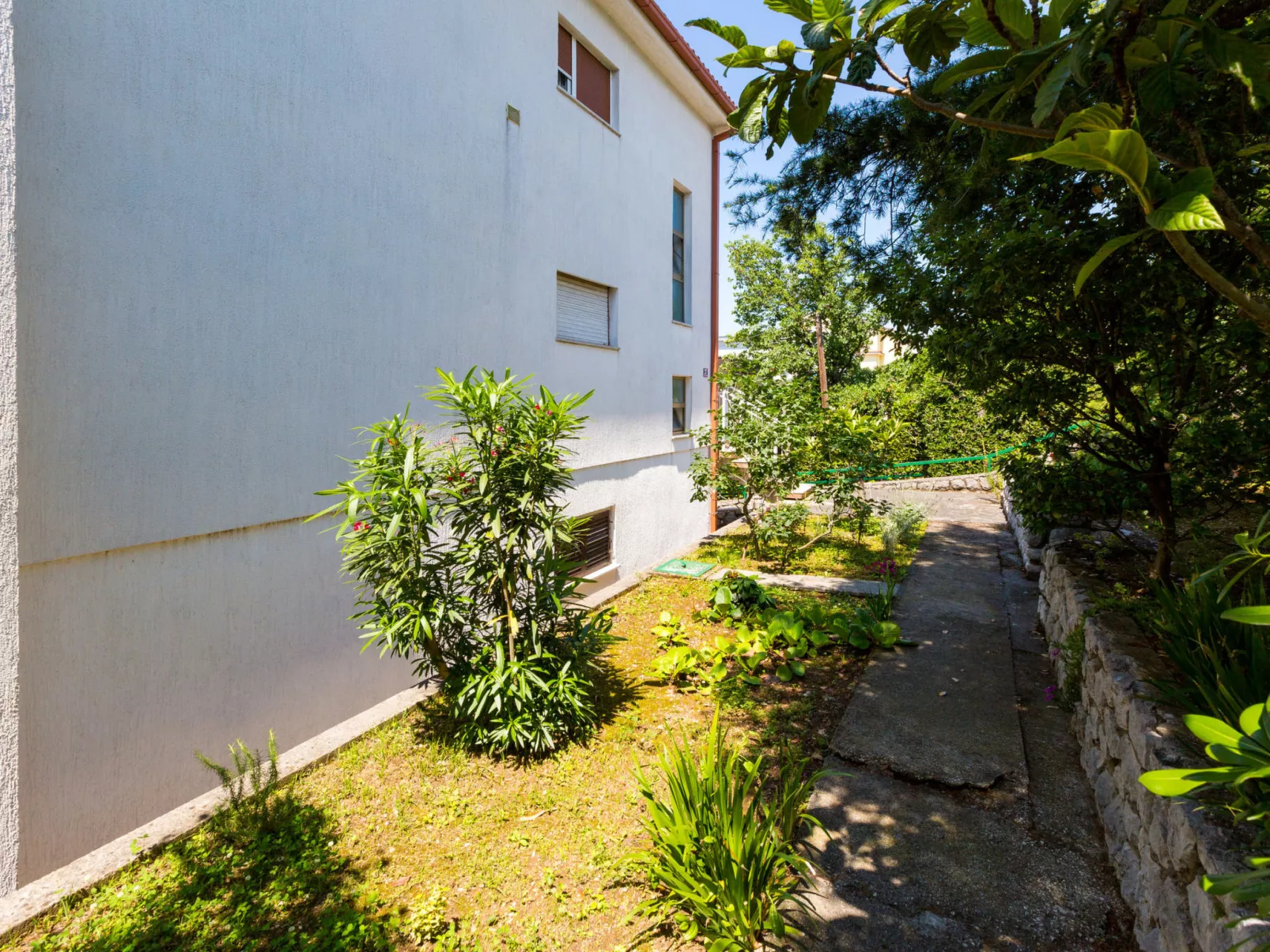 BELA 2 / HR-03564-02 - Buiten