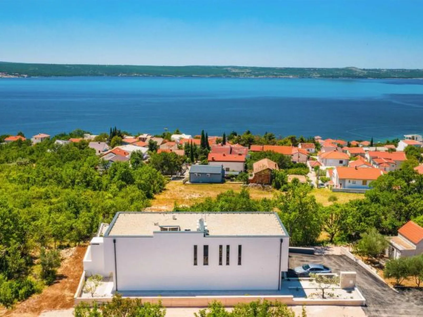 Villa Royal Hill with pool - Image-tags.info