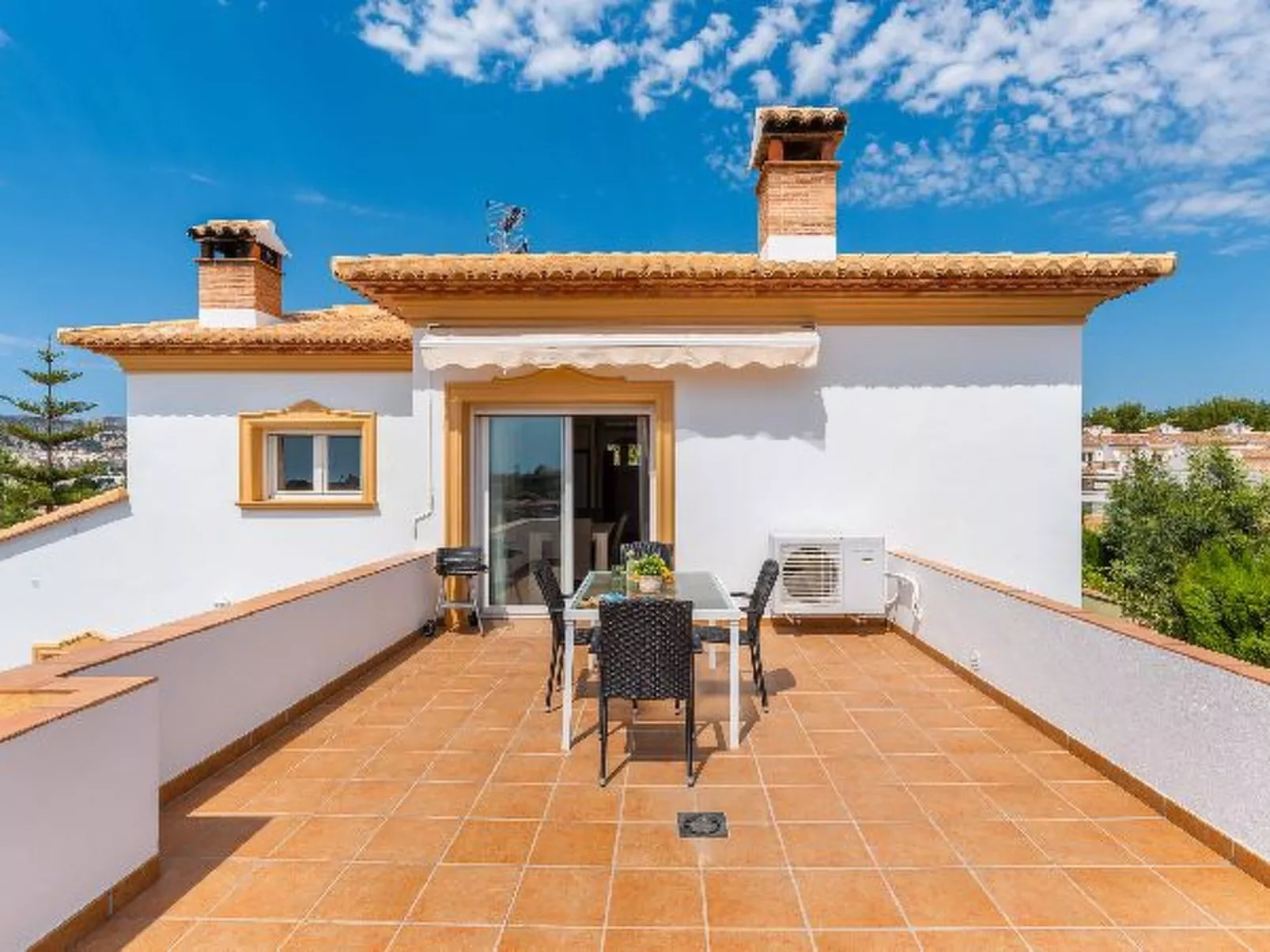 Villa Serena - PlusHolidays - Image-tags.info