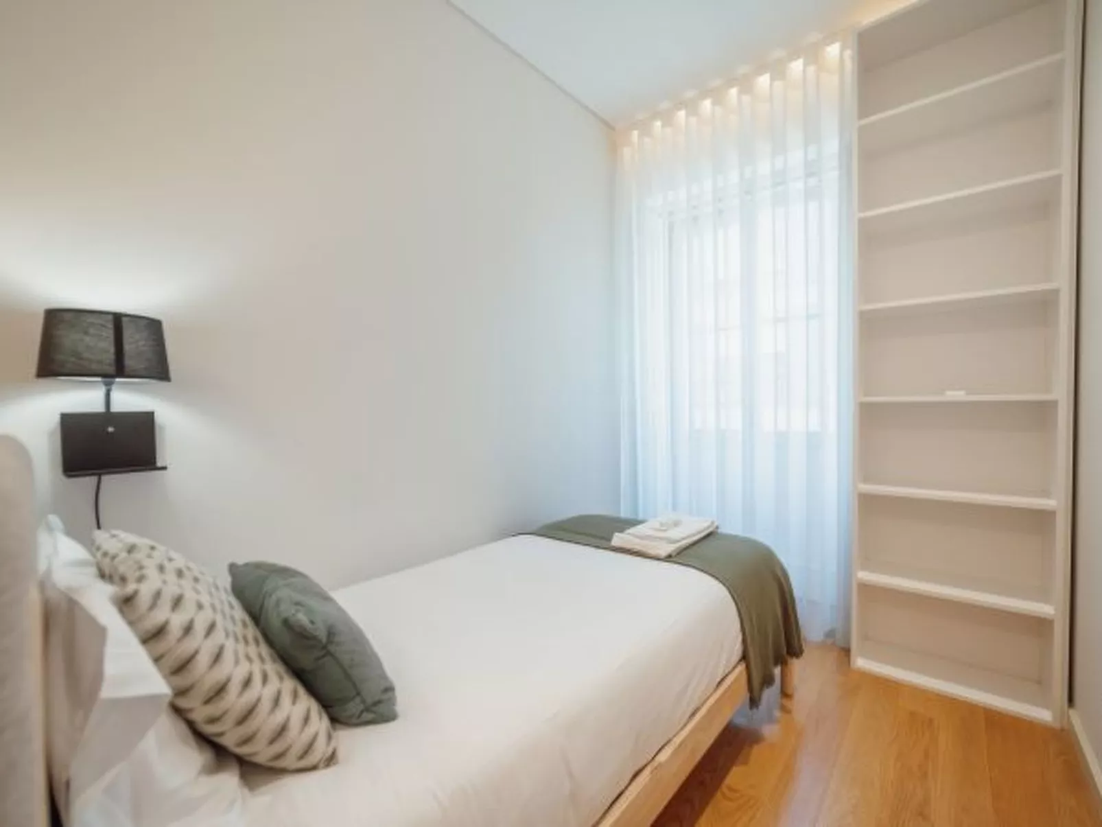 24 AGOSTO AMAZING TRIPLEX by VACATIONY - Binnen