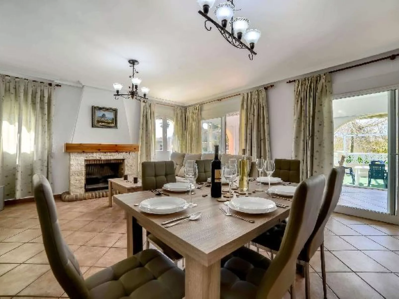 Villa Alaska - PlusHolidays - Image-tags.info