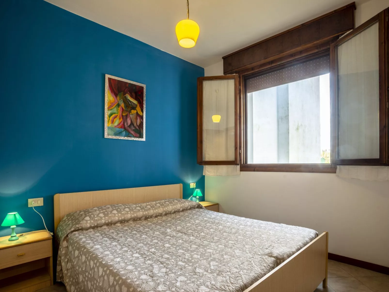 Eckhaus in Lido Di Volano, großer Innenhof, Grillplatz - Binnen