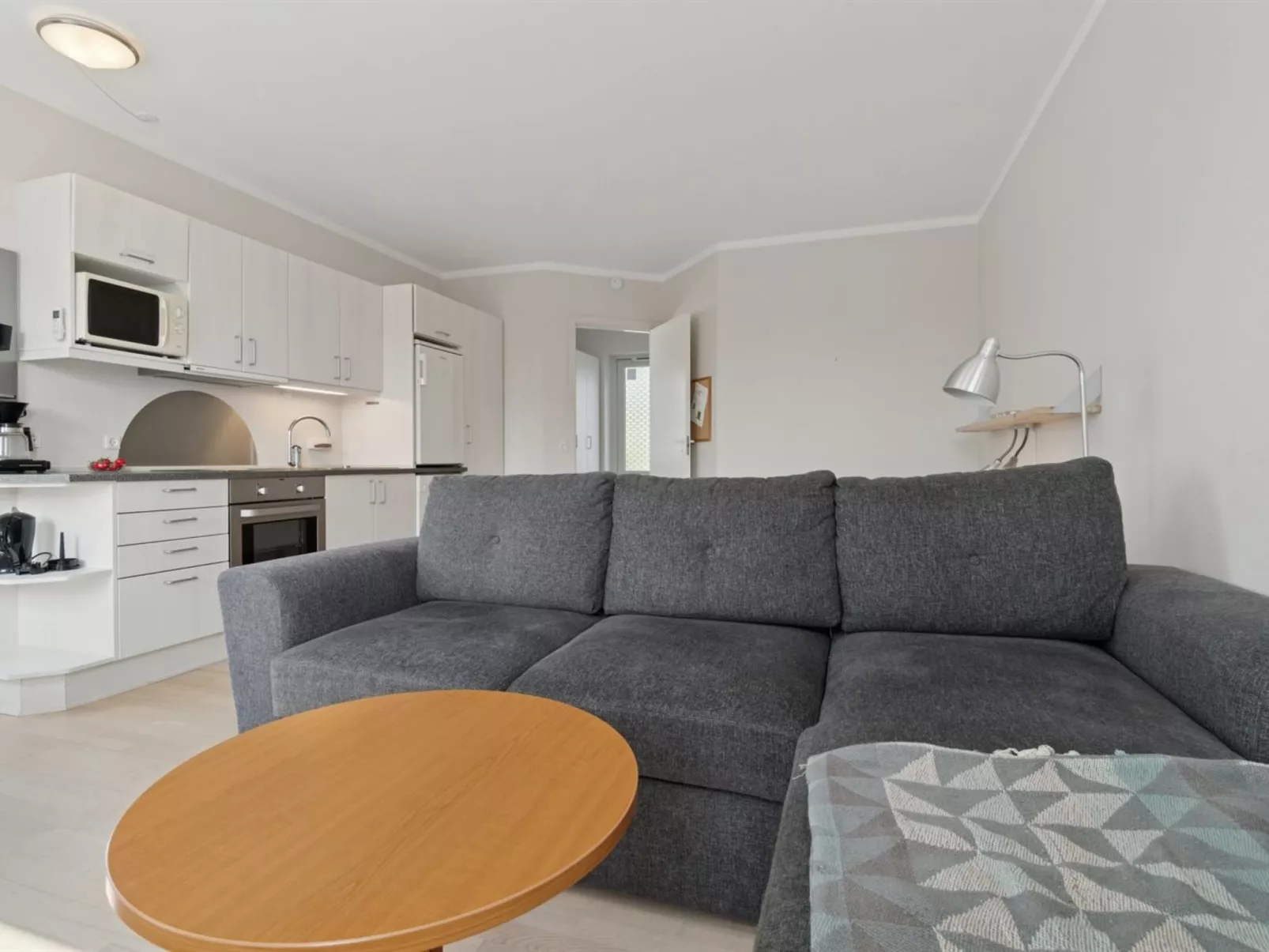 "Kamile" - 400m from the sea - Binnen