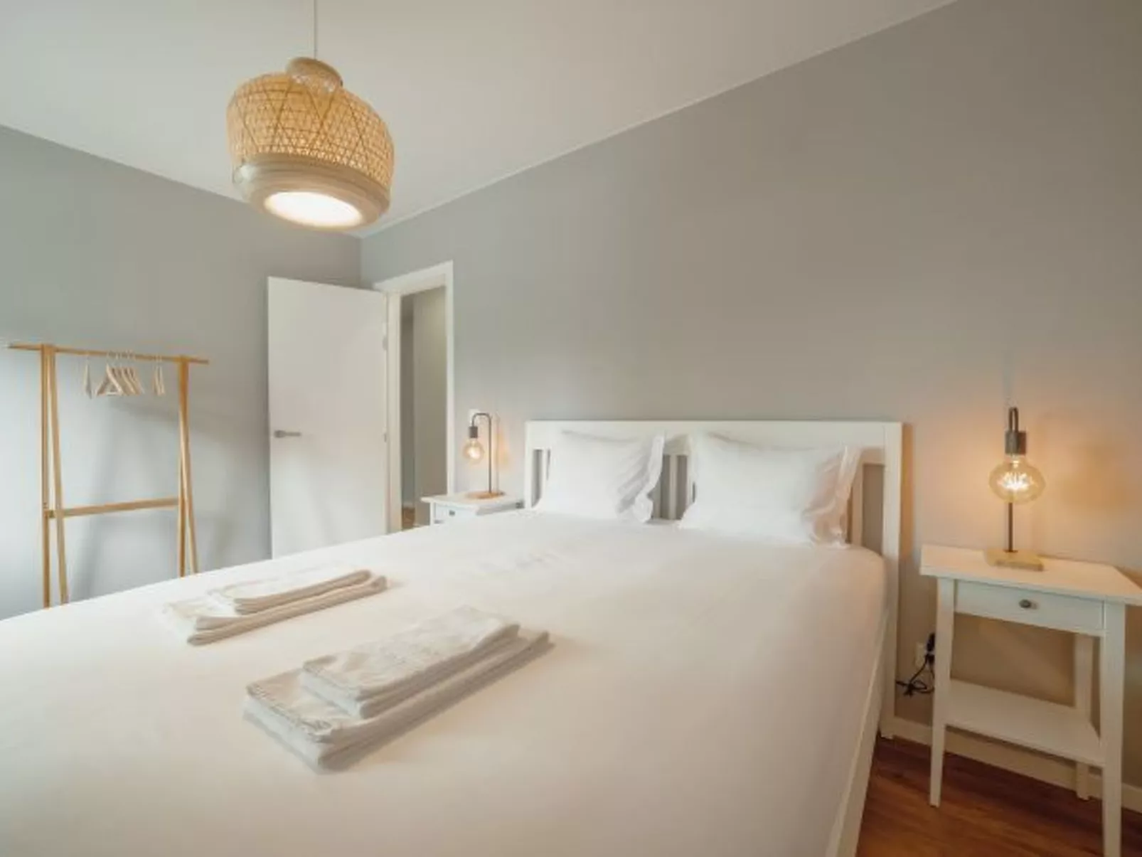 CRYSTAL PALACE GARDEN STYLISH APARTMENT - Binnen