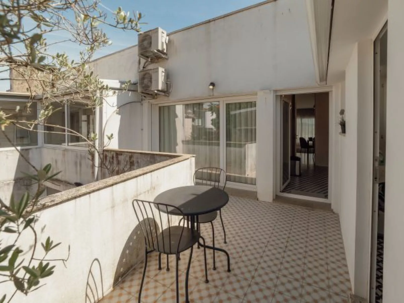 PORTO PANORAMIC VIEWS WITH TERRACE by VACATIONY - Binnen