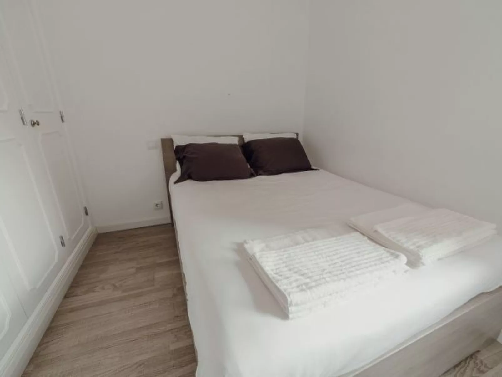 GAIA TERRACE with ELEVATOR by VACATIONY - Binnen