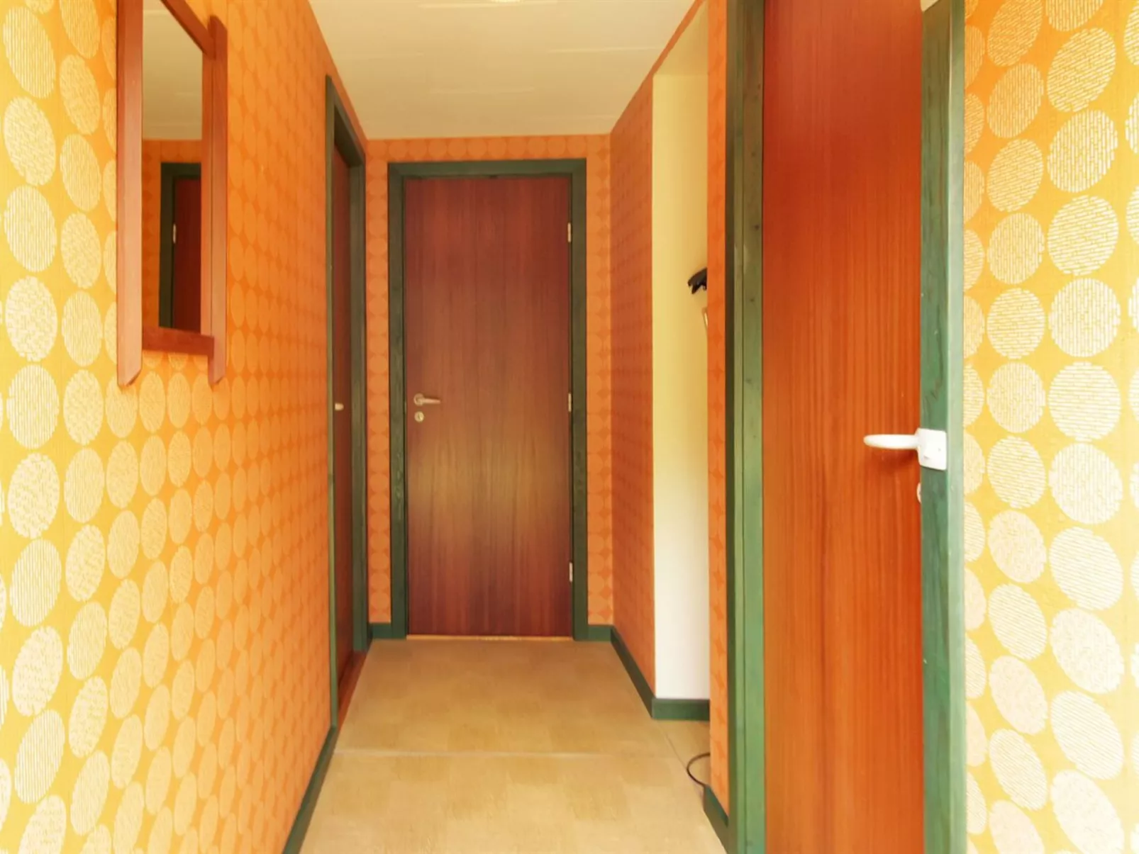 "Bergitte" - 450m from the sea - Binnen