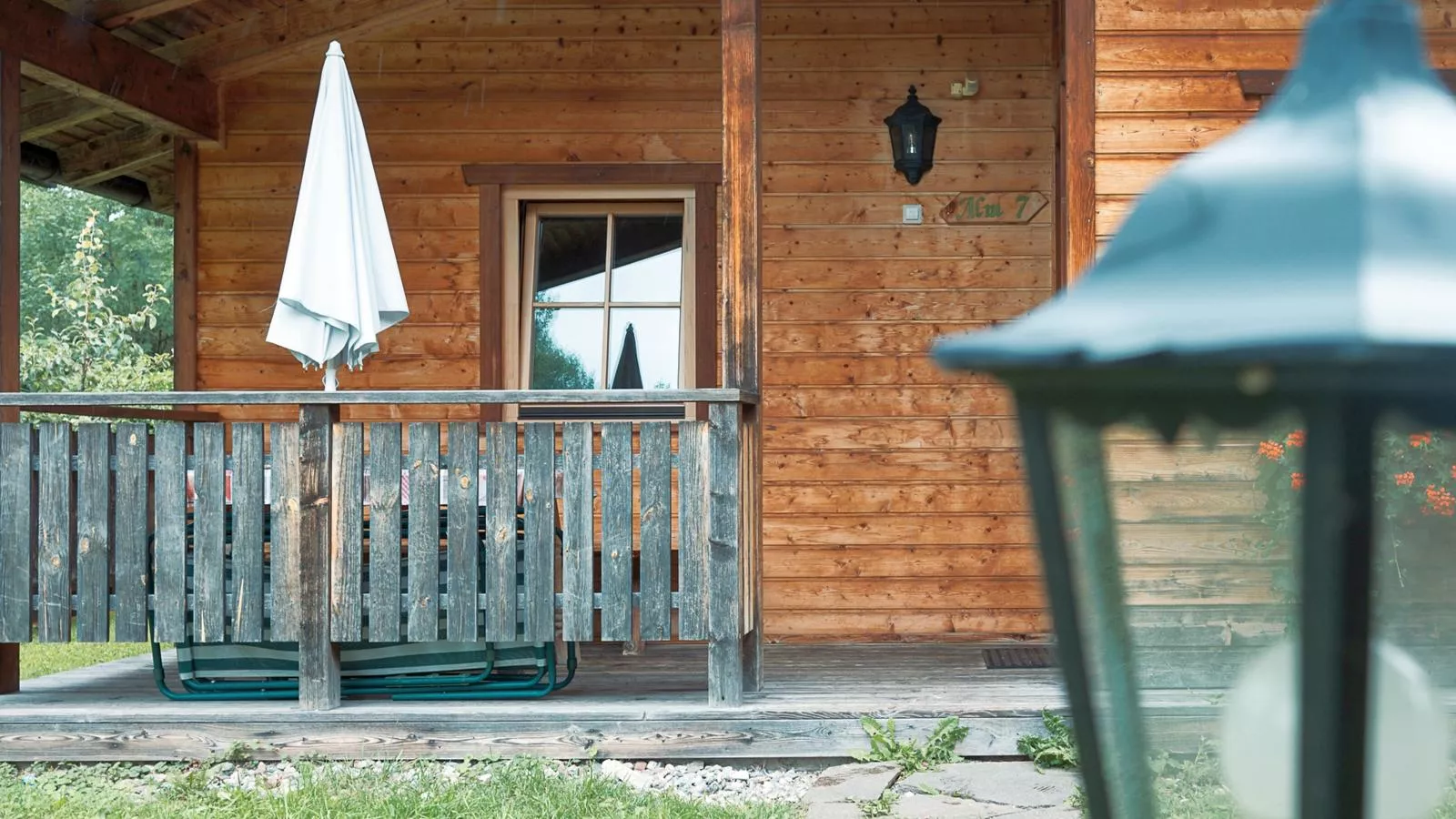 Uriges Chalet 7-Terrasbalkon