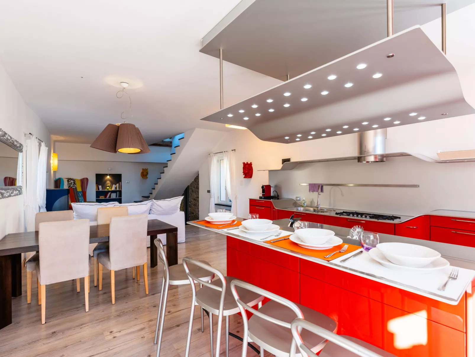 Terrazza con glicine - Binnen