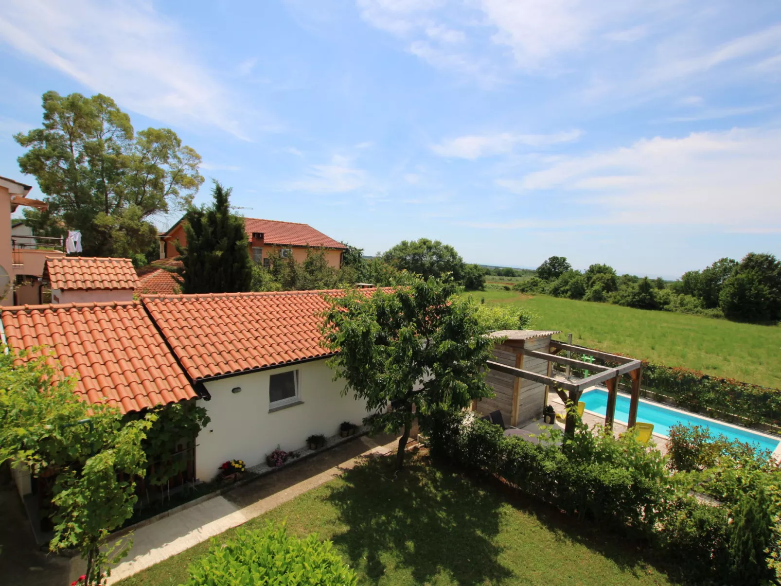 Apartment Green Garden / HR-11058-01 - Image-tags.info