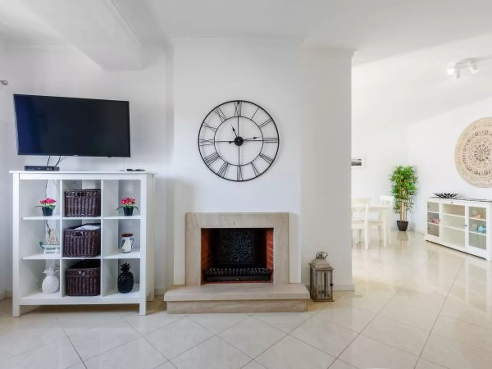 Amazing Apartment in Albufeira - Binnen