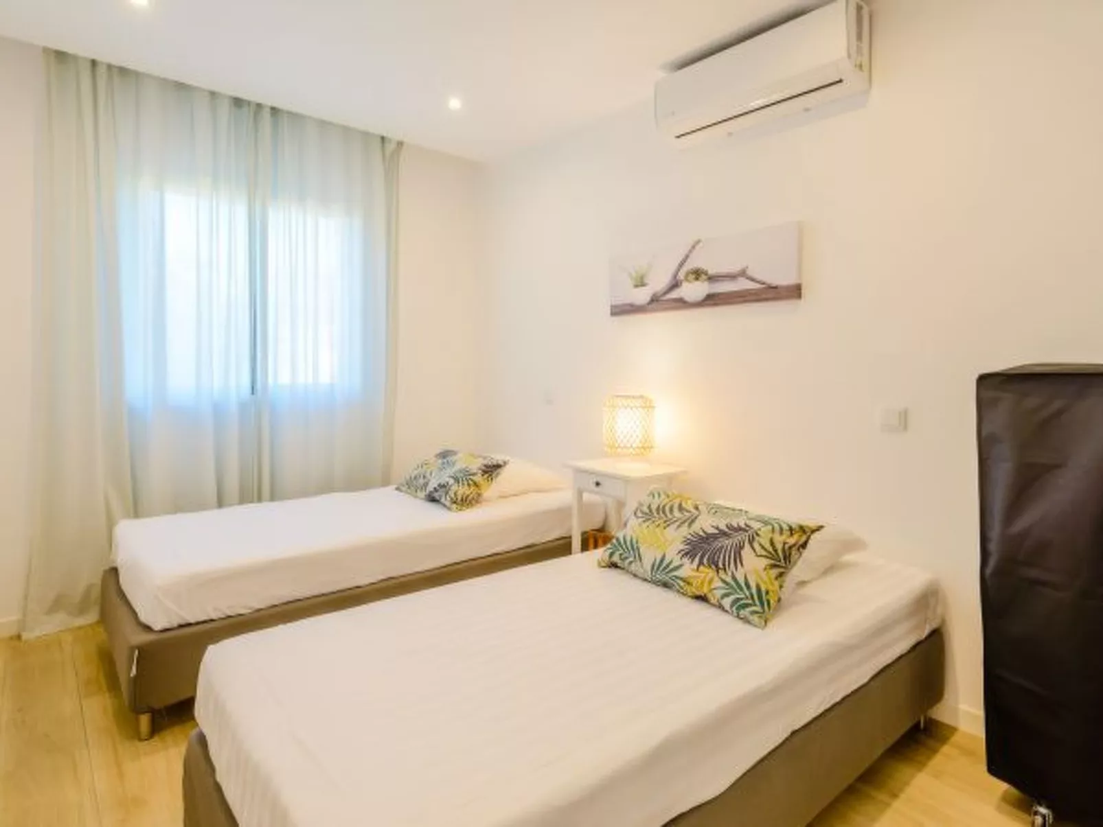 The Little Paradise with Sea Views - Binnen