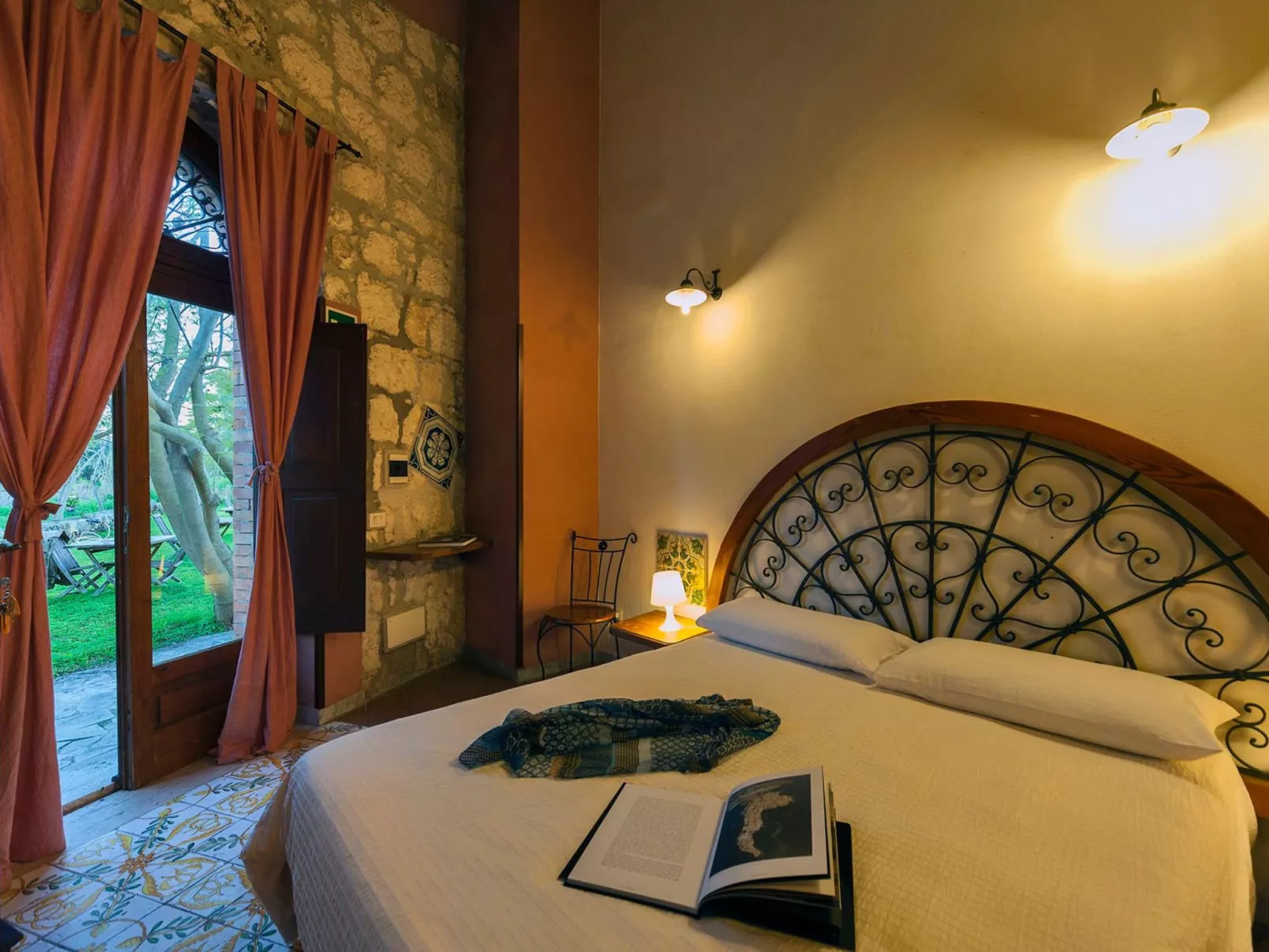 Villa dei Papiri - Superior Zimmer mit möbliertem Garten - Image-tags.info