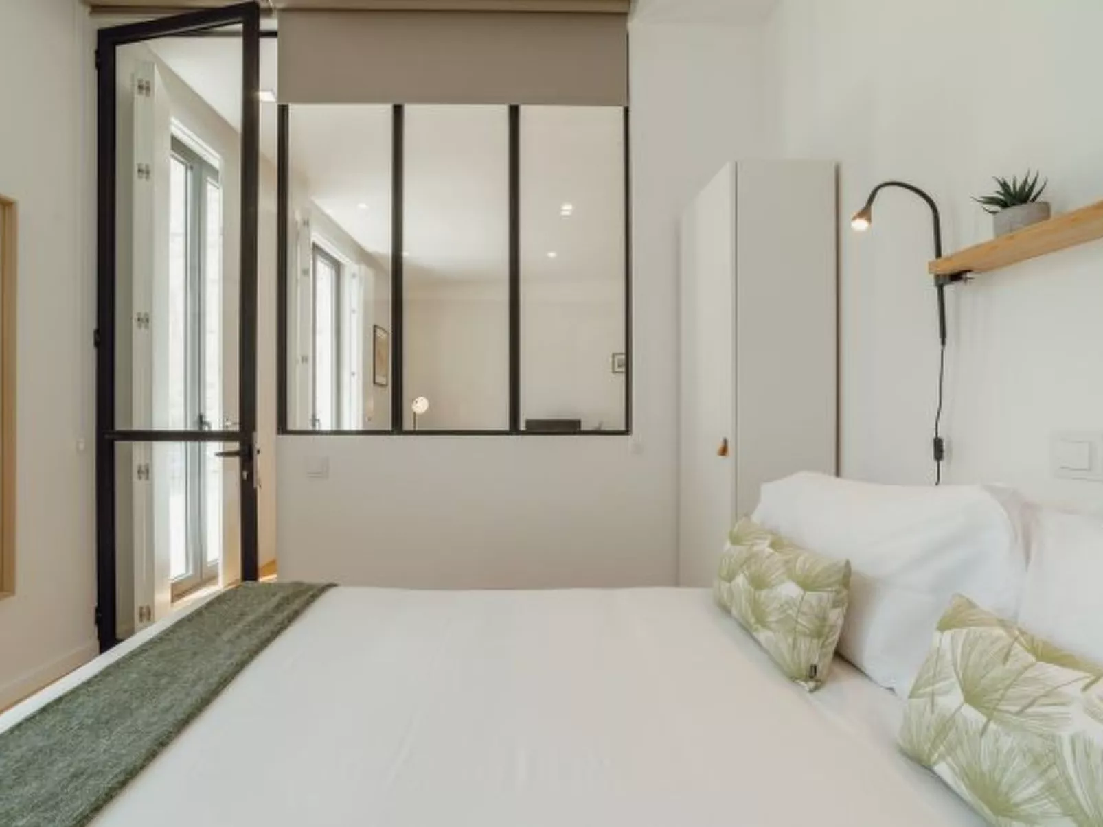 COURTYARD OPORTO DESIGN APARTMENT C WITH TERRACE - Binnen